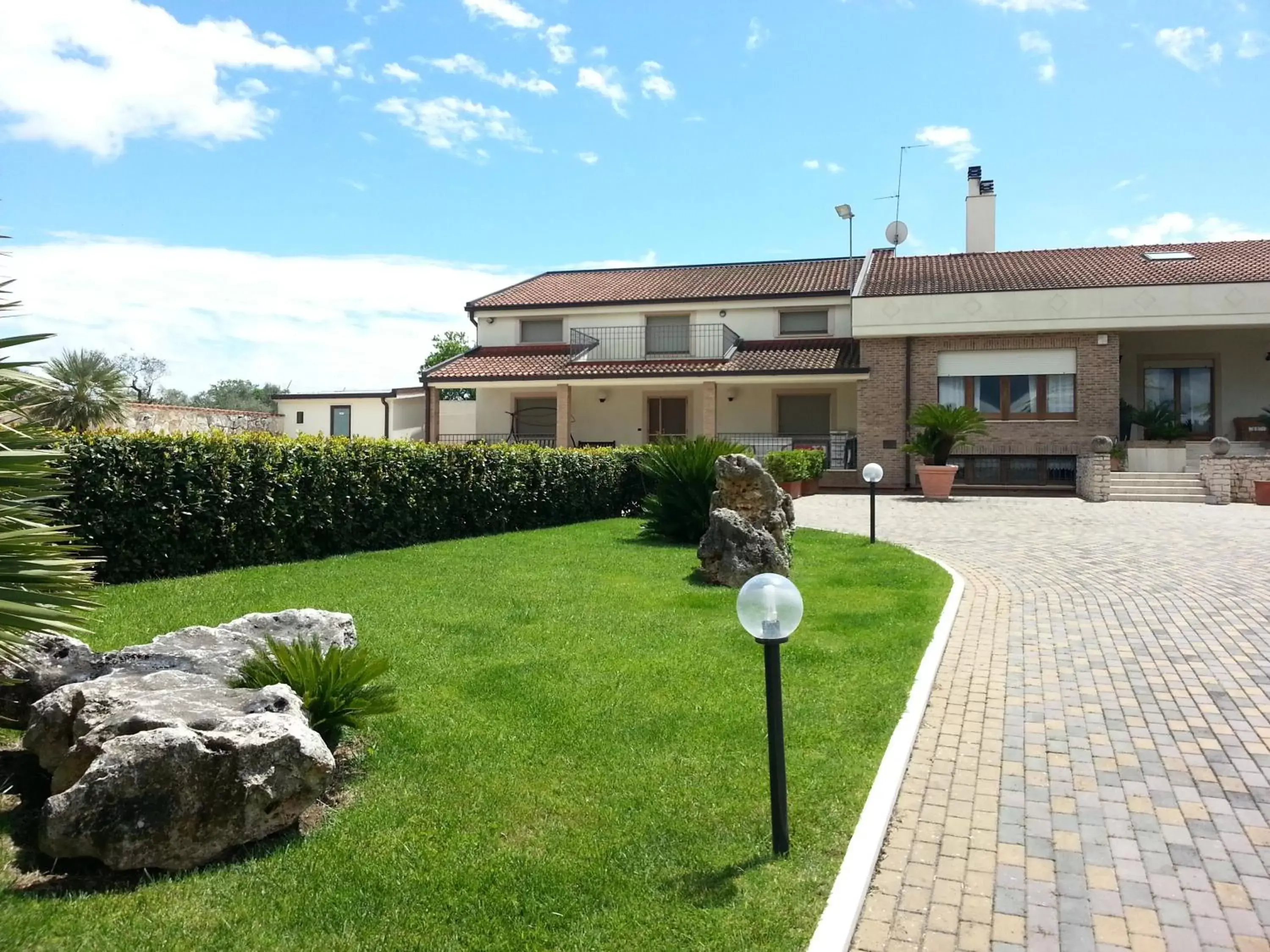 Facade/entrance, Property Building in Villa Genny