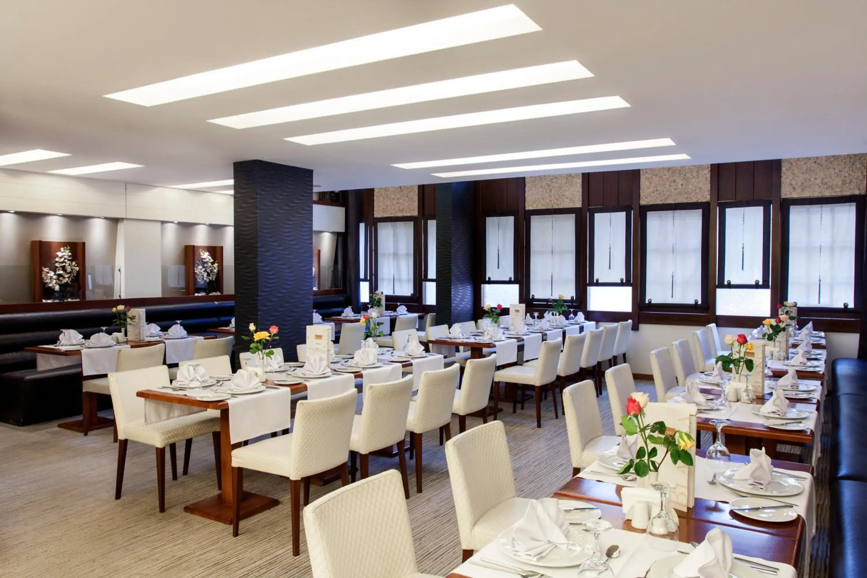 Restaurant/places to eat in Blanca Hotel Restaurant/places to eat in Blanca Hotel