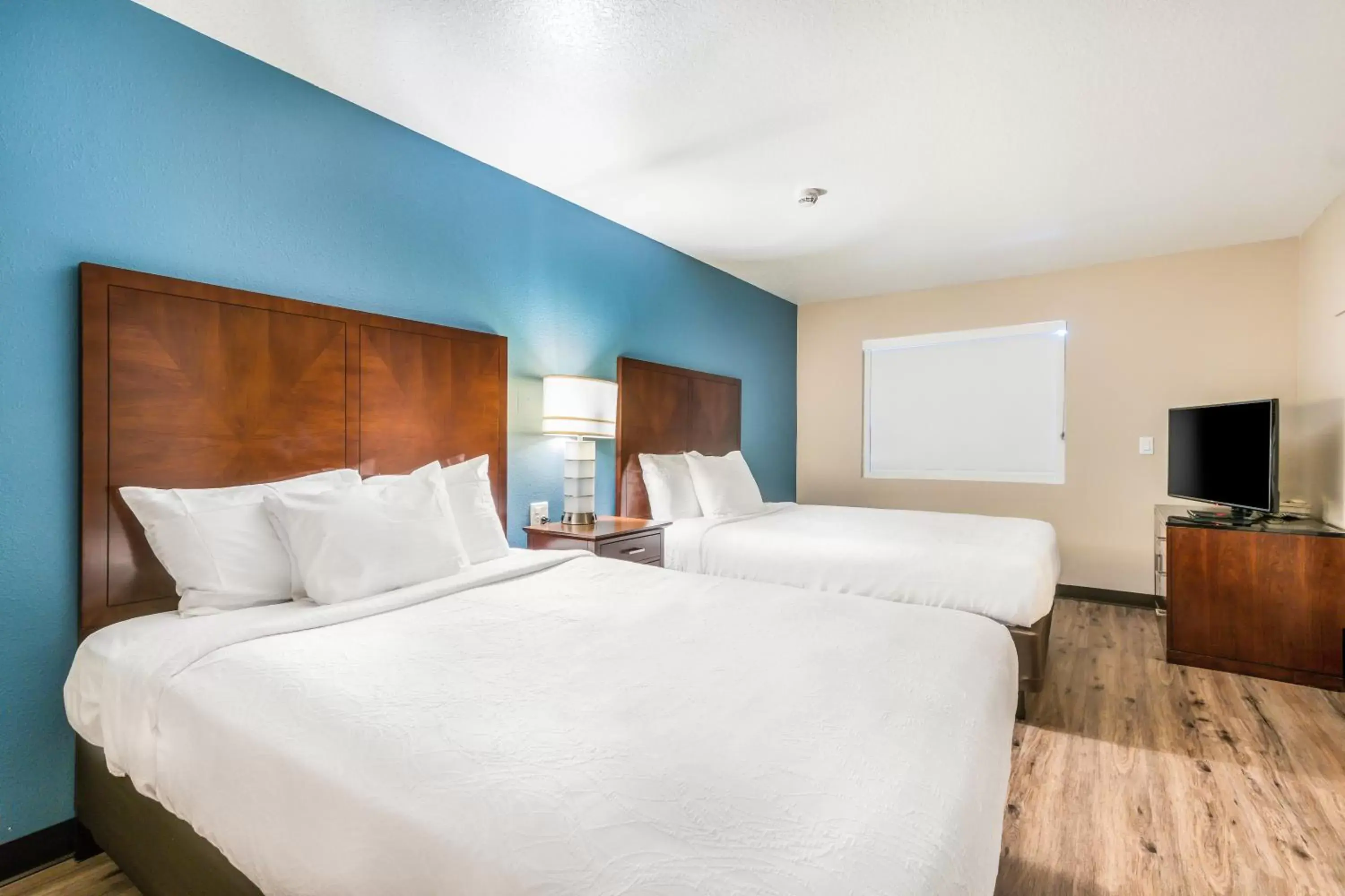 Bed in Hotel Hacienda at Ontario Ranch