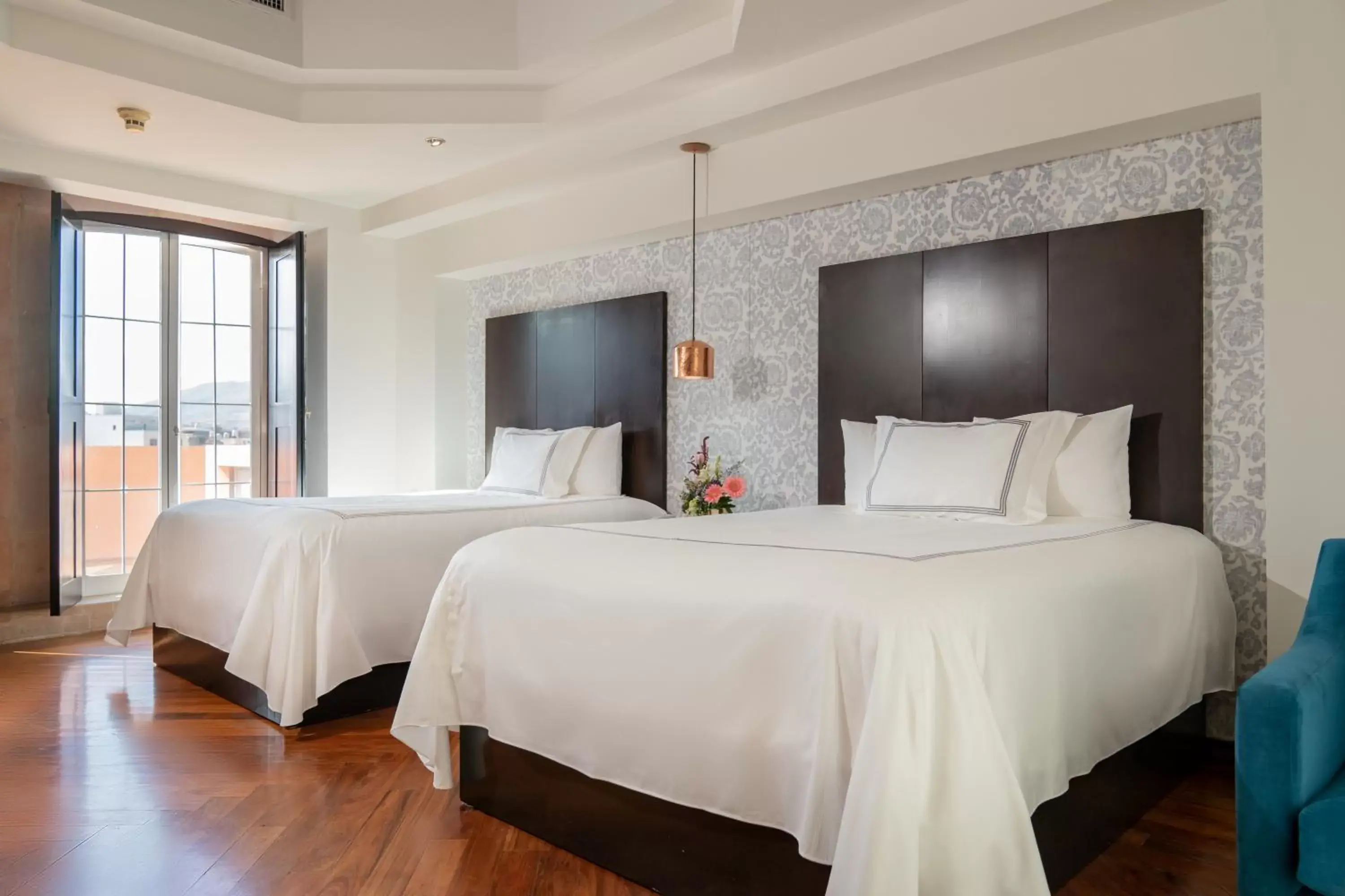 Bedroom, Bed in Santa Rita Hotel del Arte