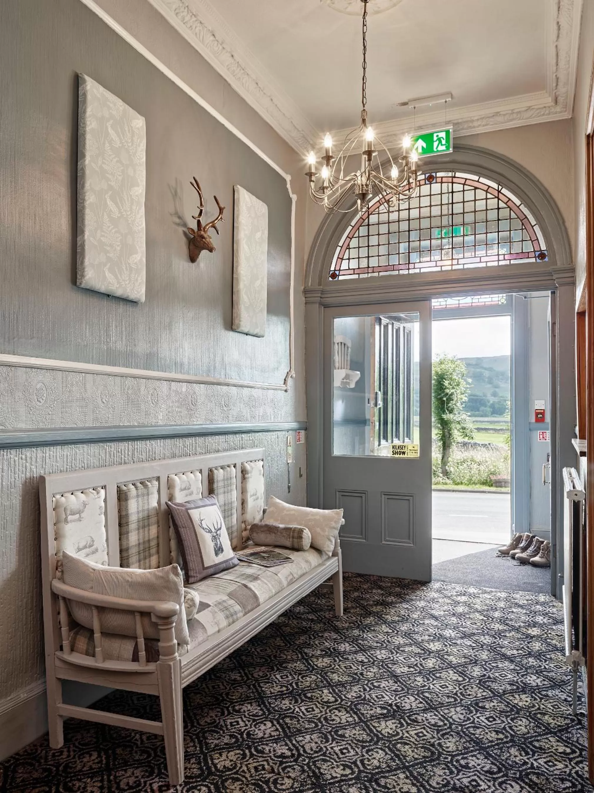 Lobby or reception in Tennant Arms Hotel