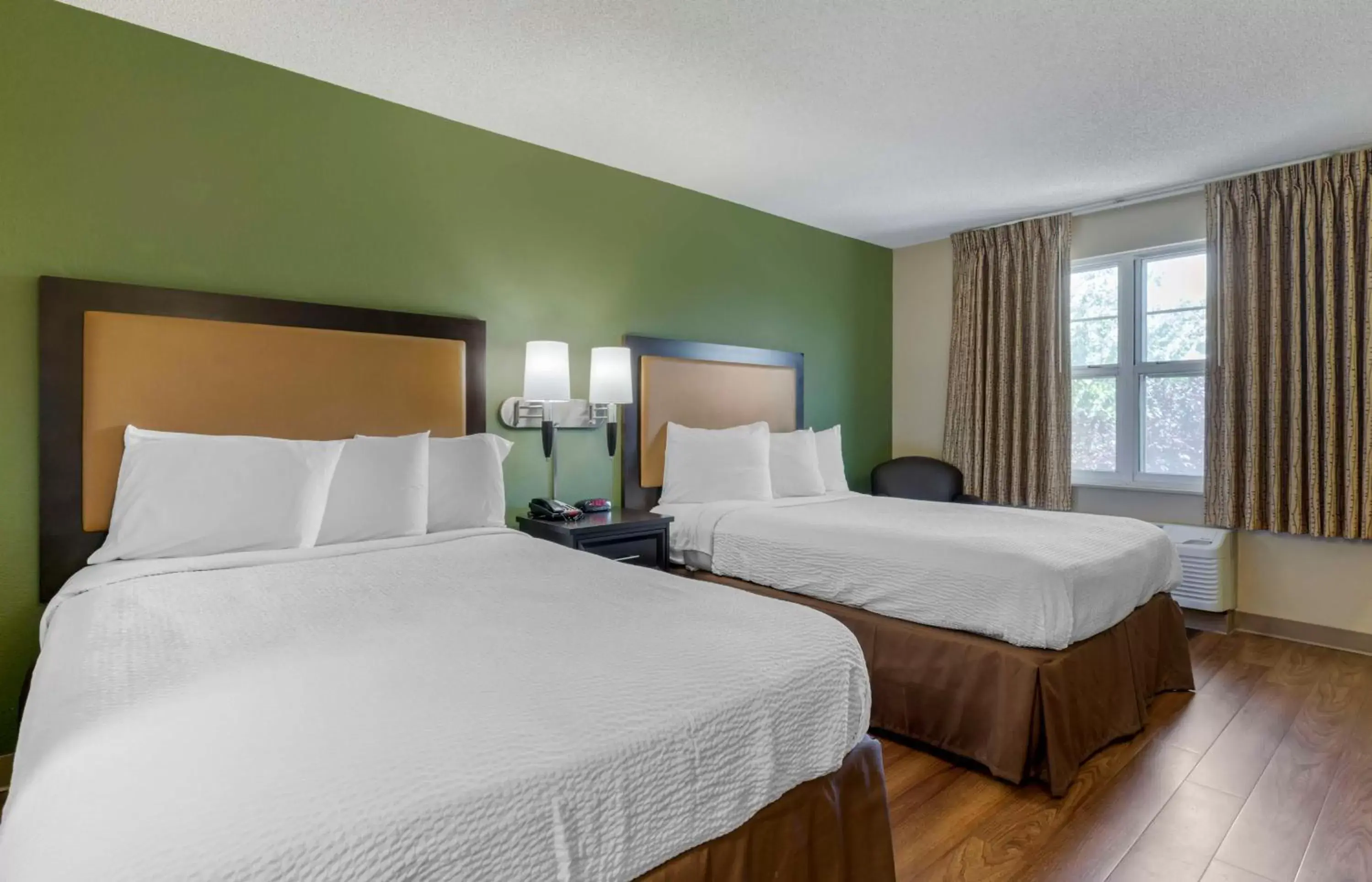 Bedroom, Bed in Extended Stay America Suites - San Jose - Santa Clara