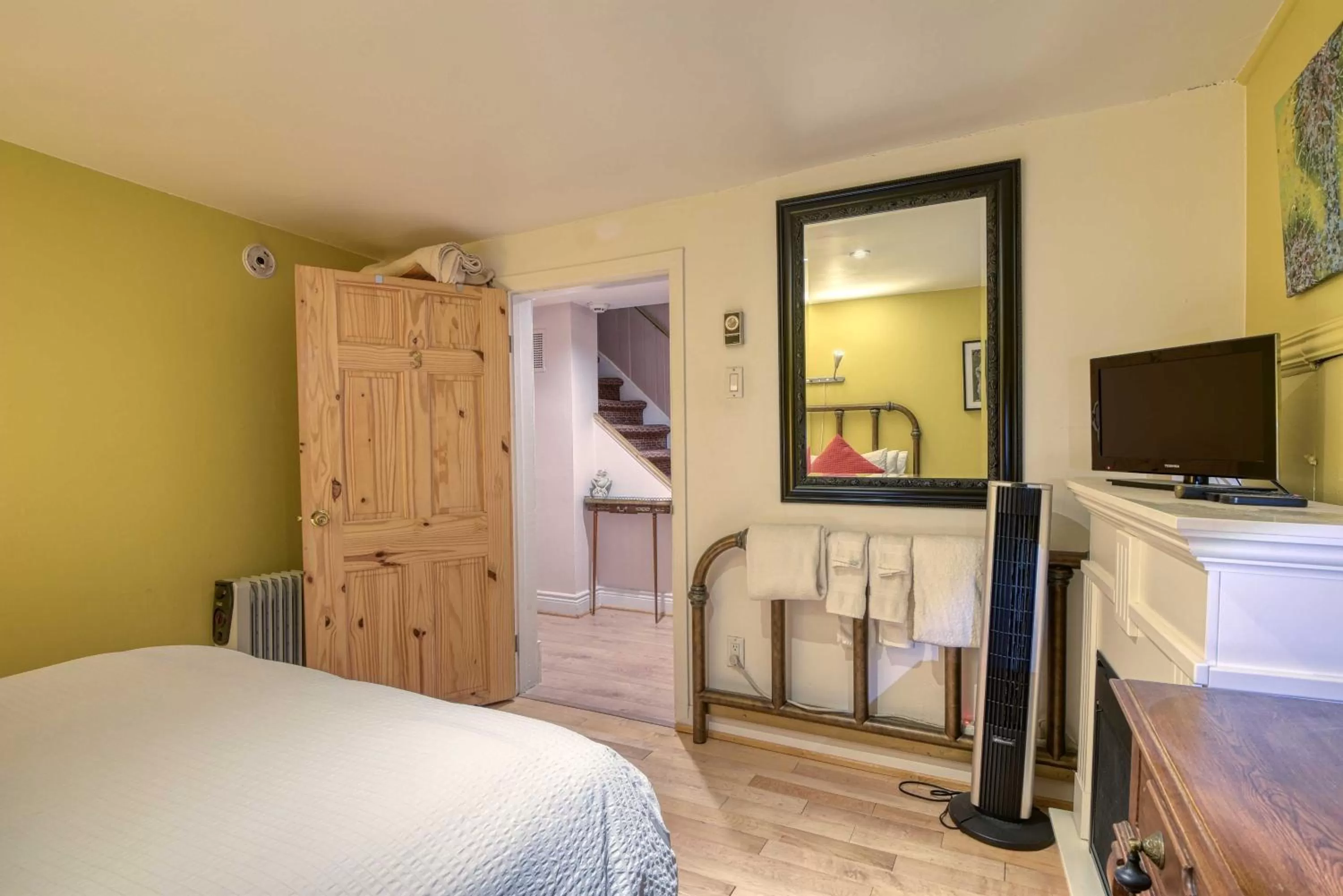 TV/Entertainment Center in La Loggia Art B&B