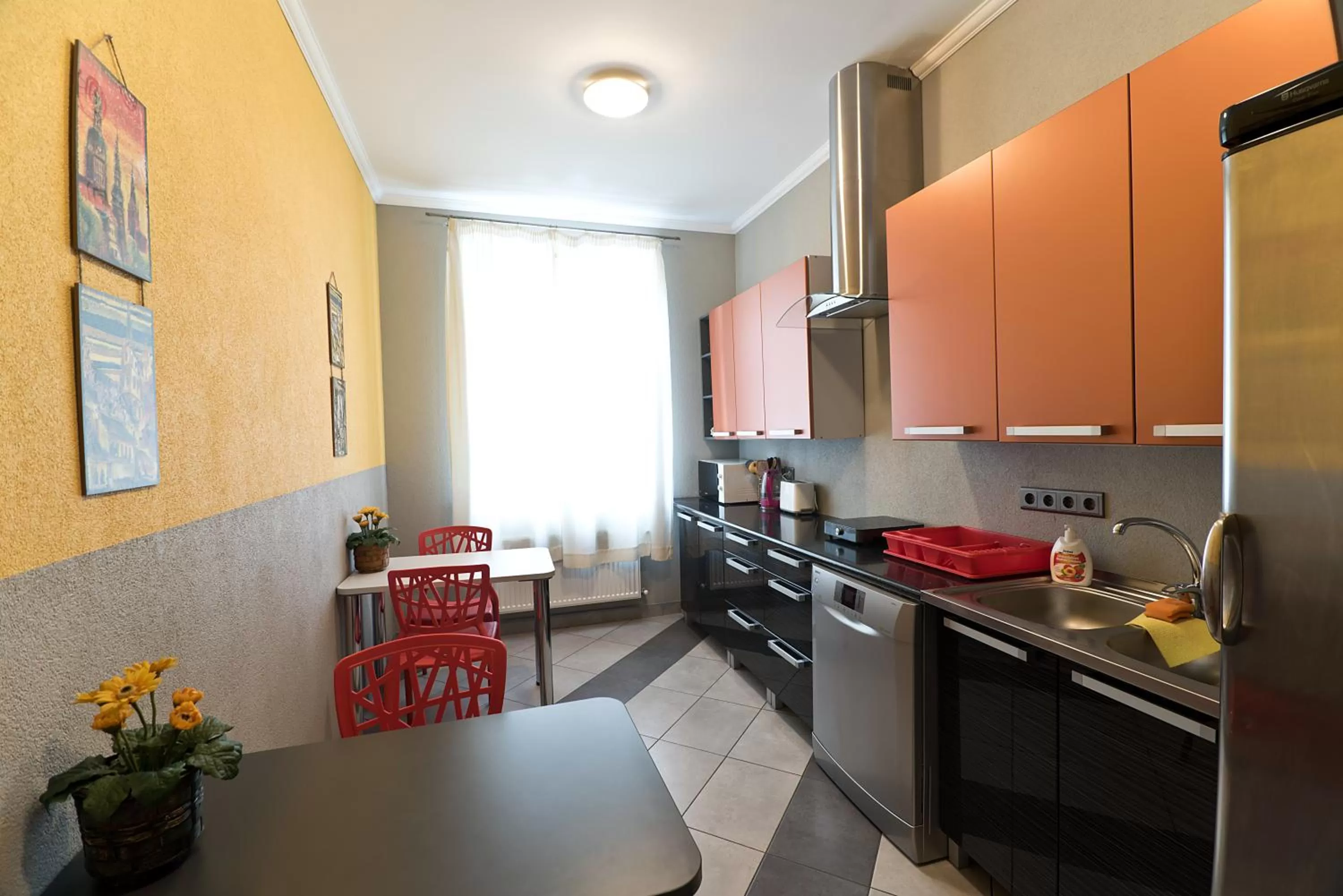 Communal kitchen in Happy Hotel