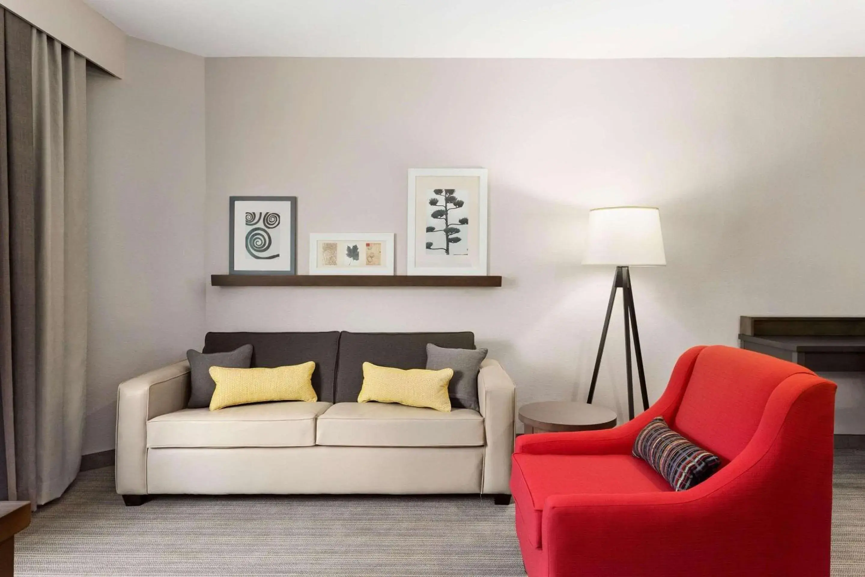 Bedroom, Seating Area in Country Inn & Suites by Radisson, Shreveport-Airport, LA