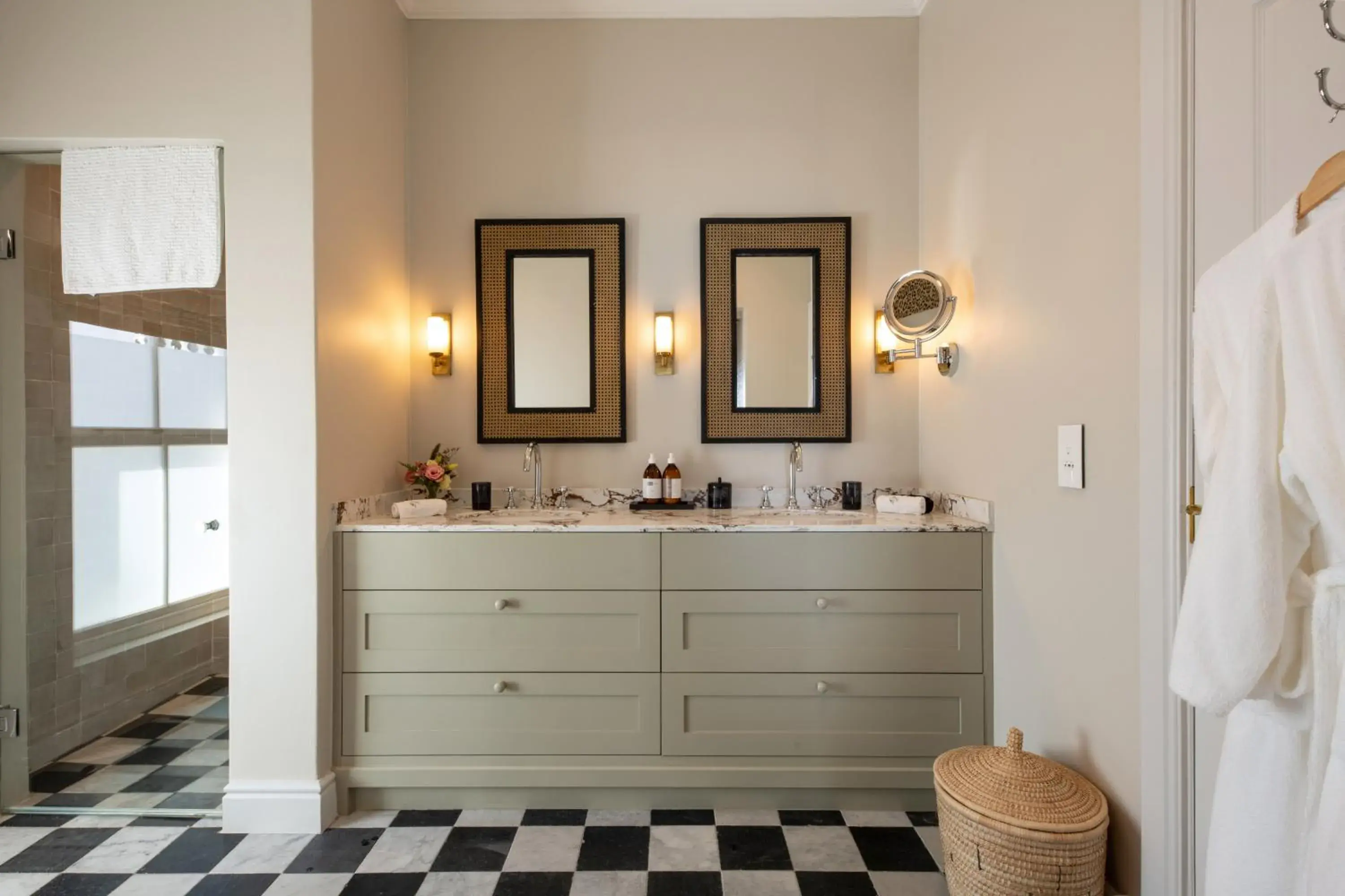 Bathroom in La Fontaine Guest House Hermanus