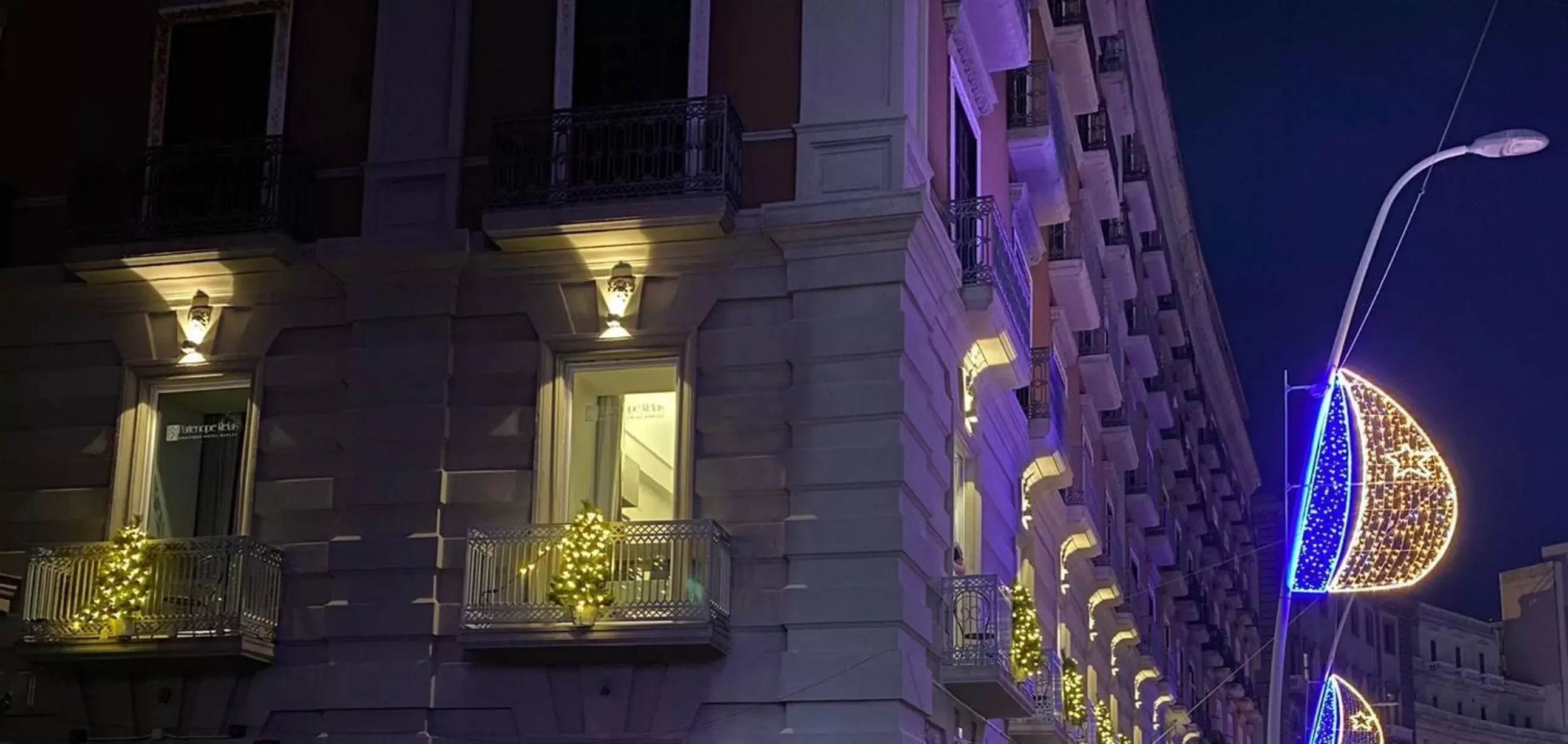 Property building in Partenope Relais Property building in Partenope Relais