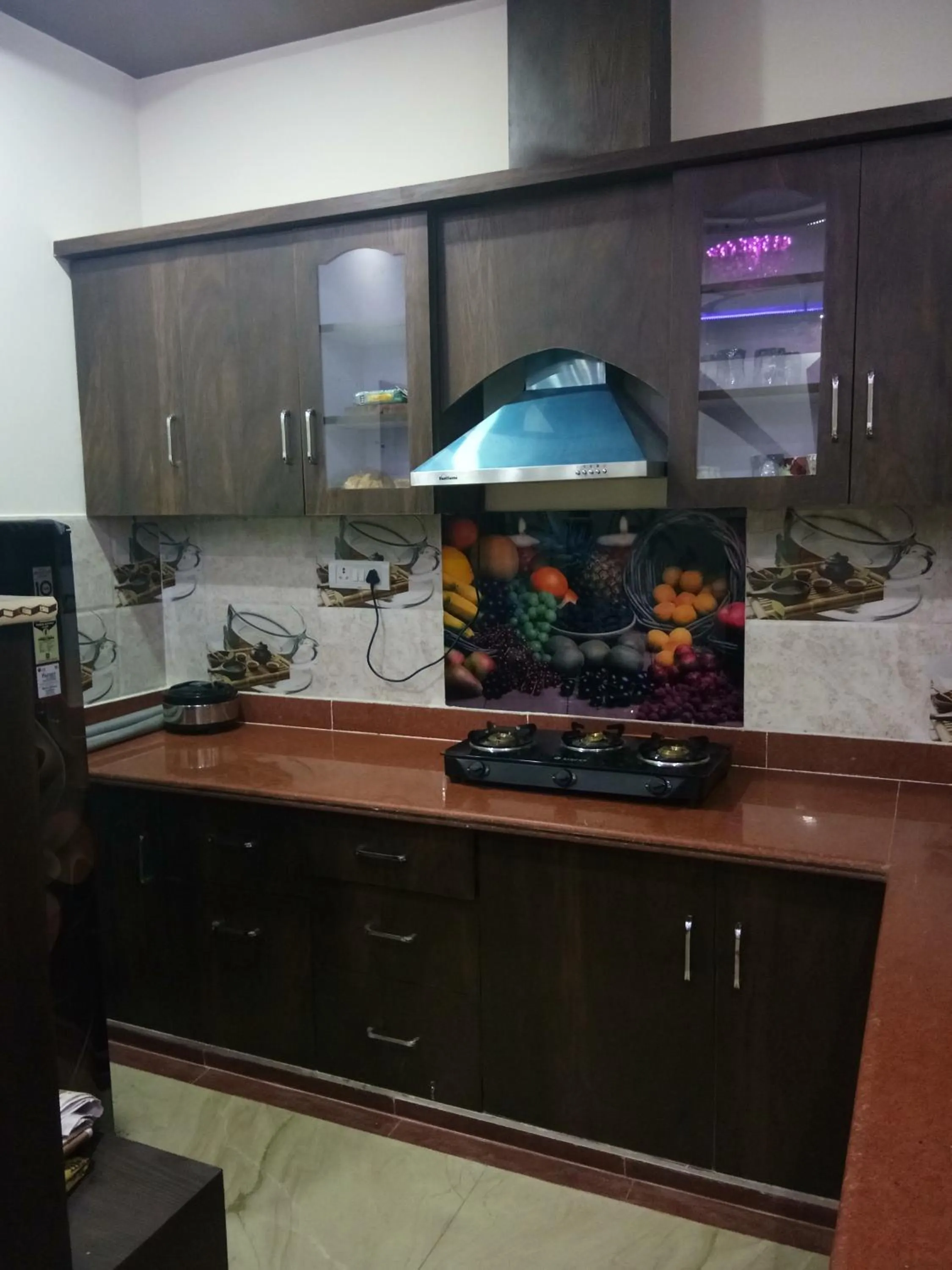 Kitchen or kitchenette in Friends Home Stay - Agra