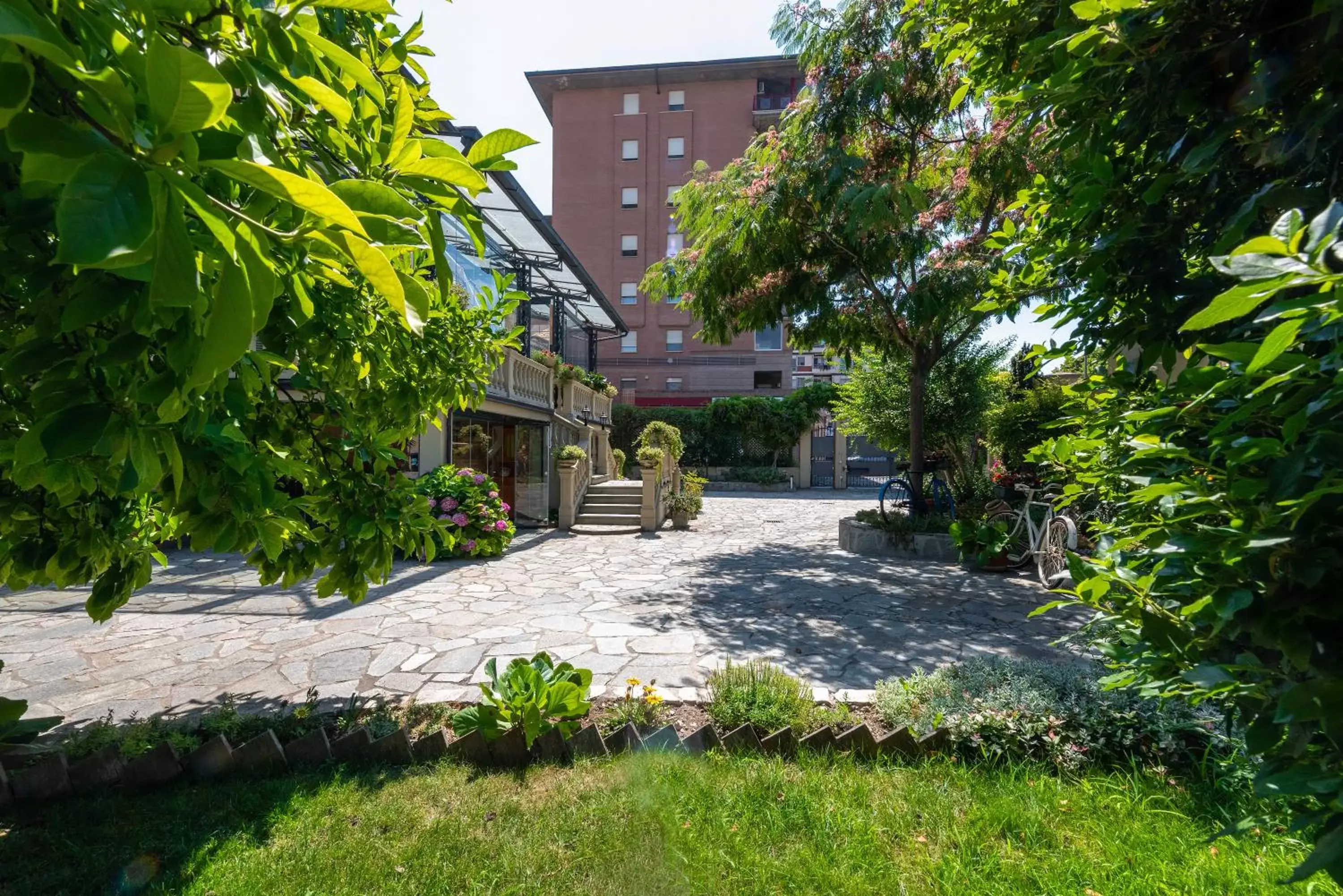 Garden, Property Building in Villa Mery