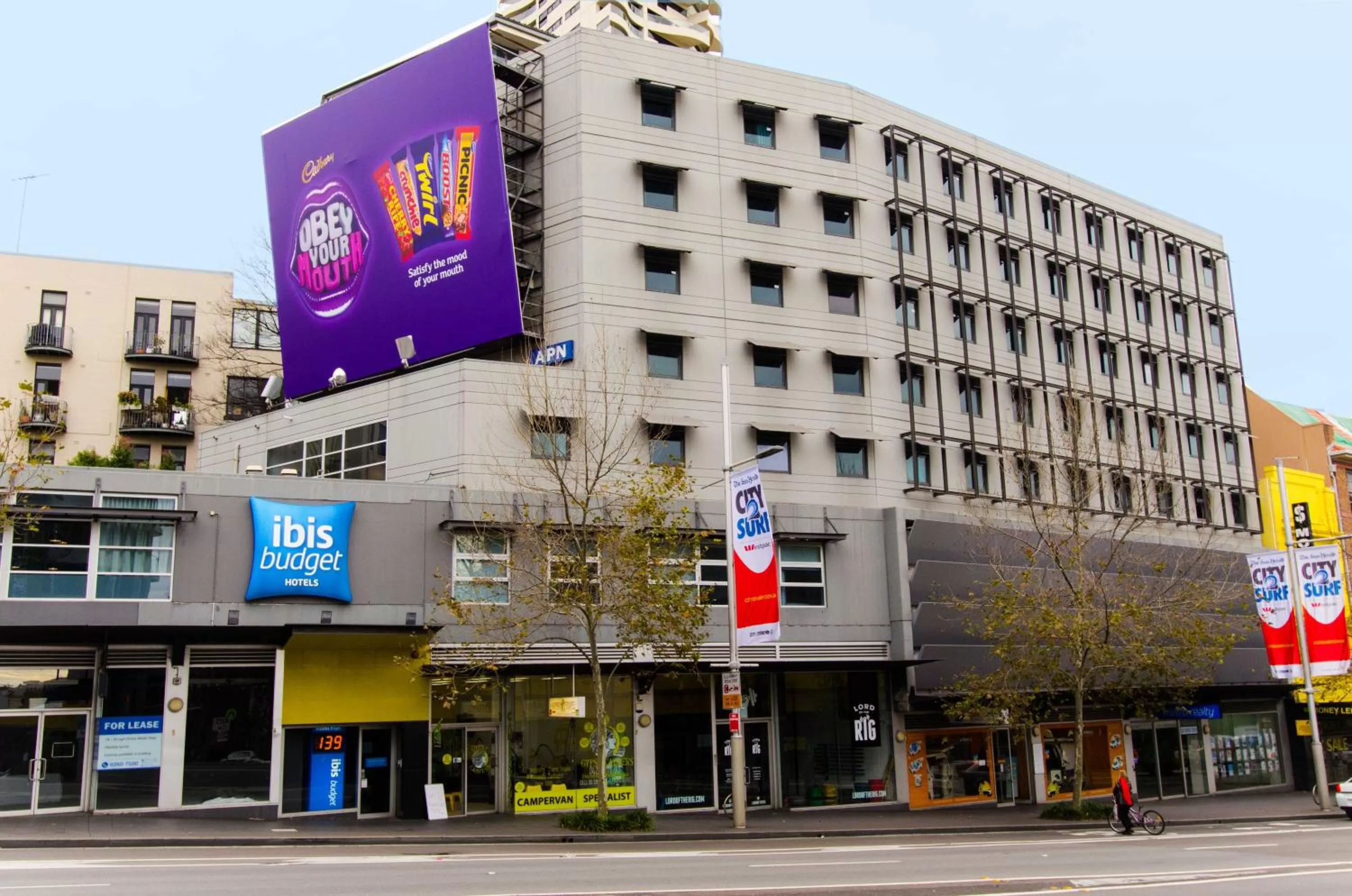 Facade/entrance in ibis budget Sydney East