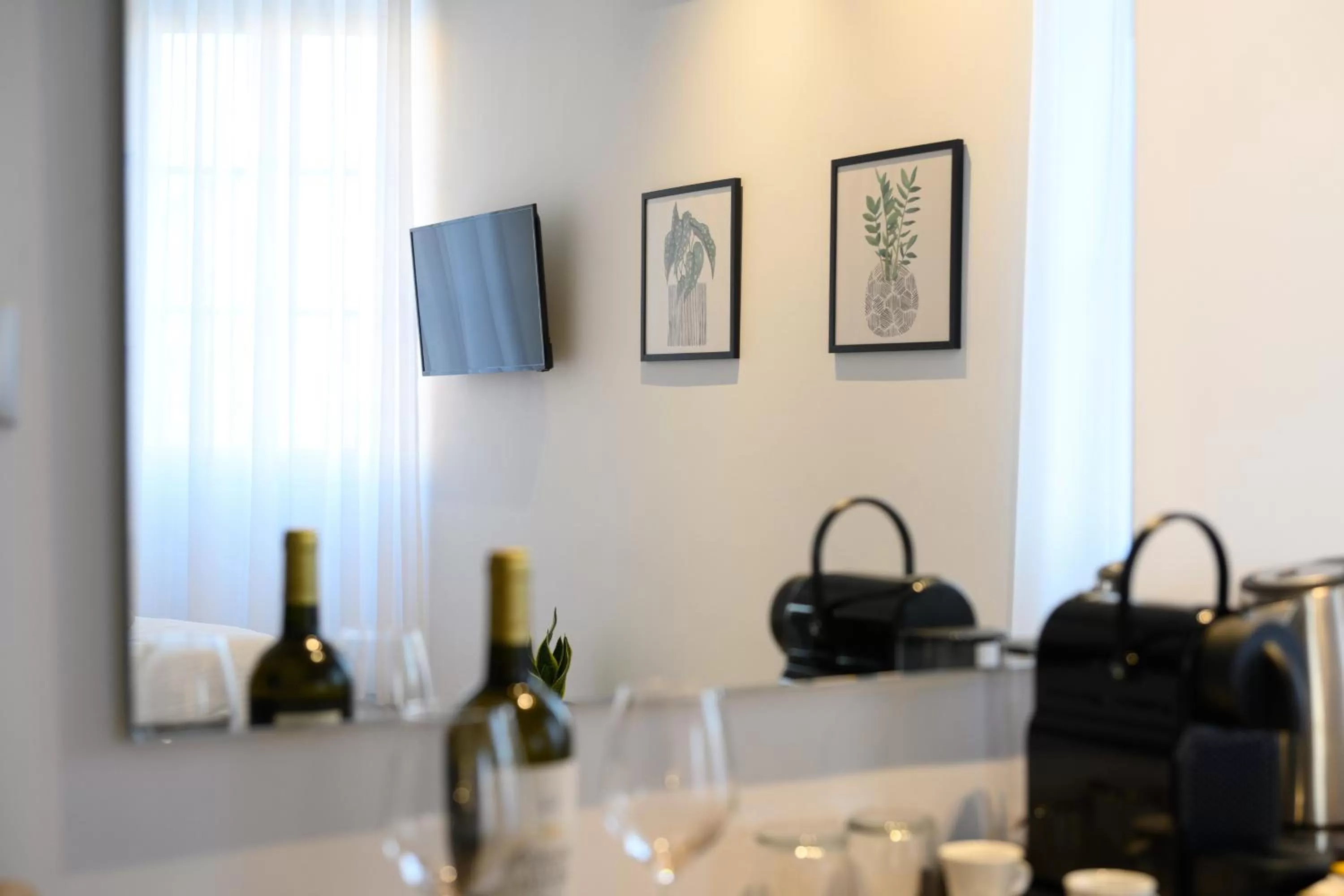 TV and multimedia in AMALPHI Corfu City Living