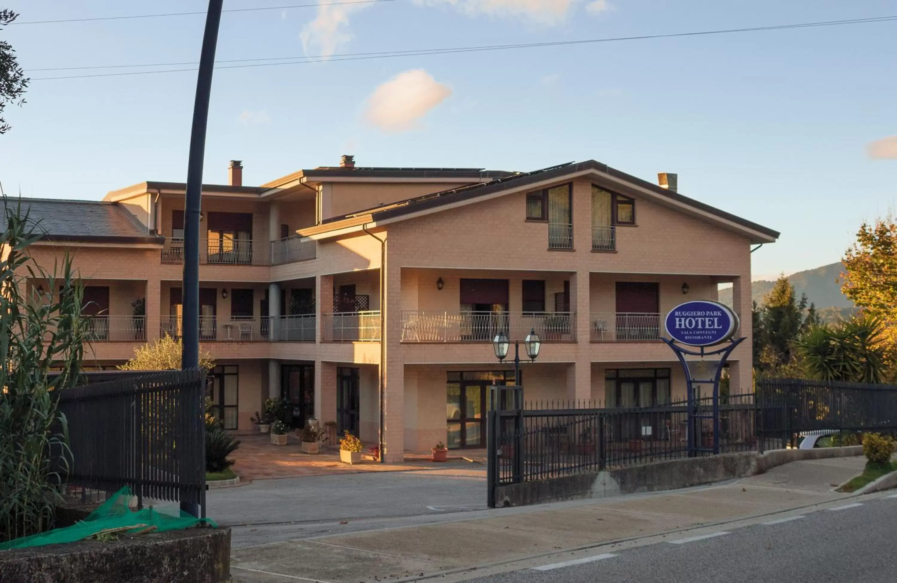 Property Building in Ruggiero Park Hotel