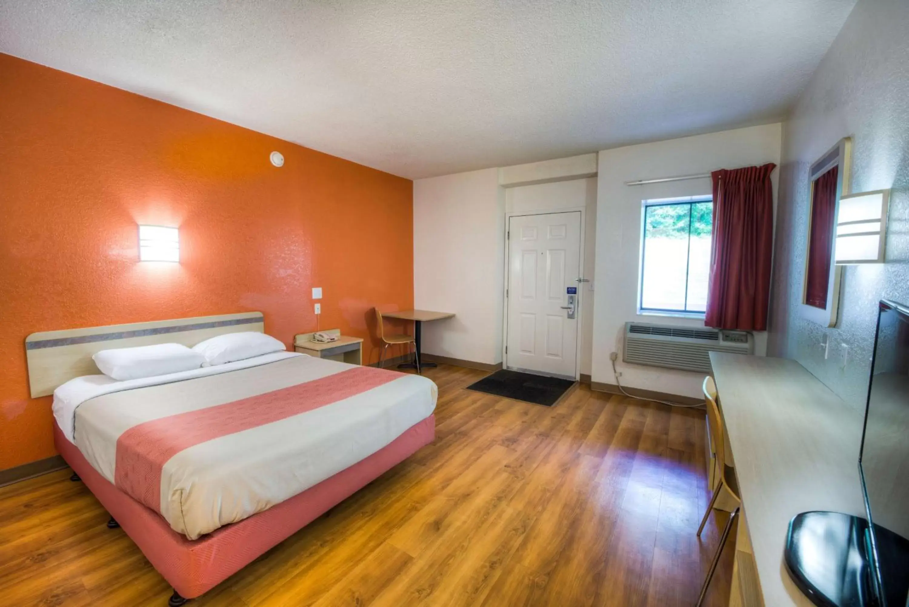 Photo of the whole room in Motel 6-Niantic, CT - New London