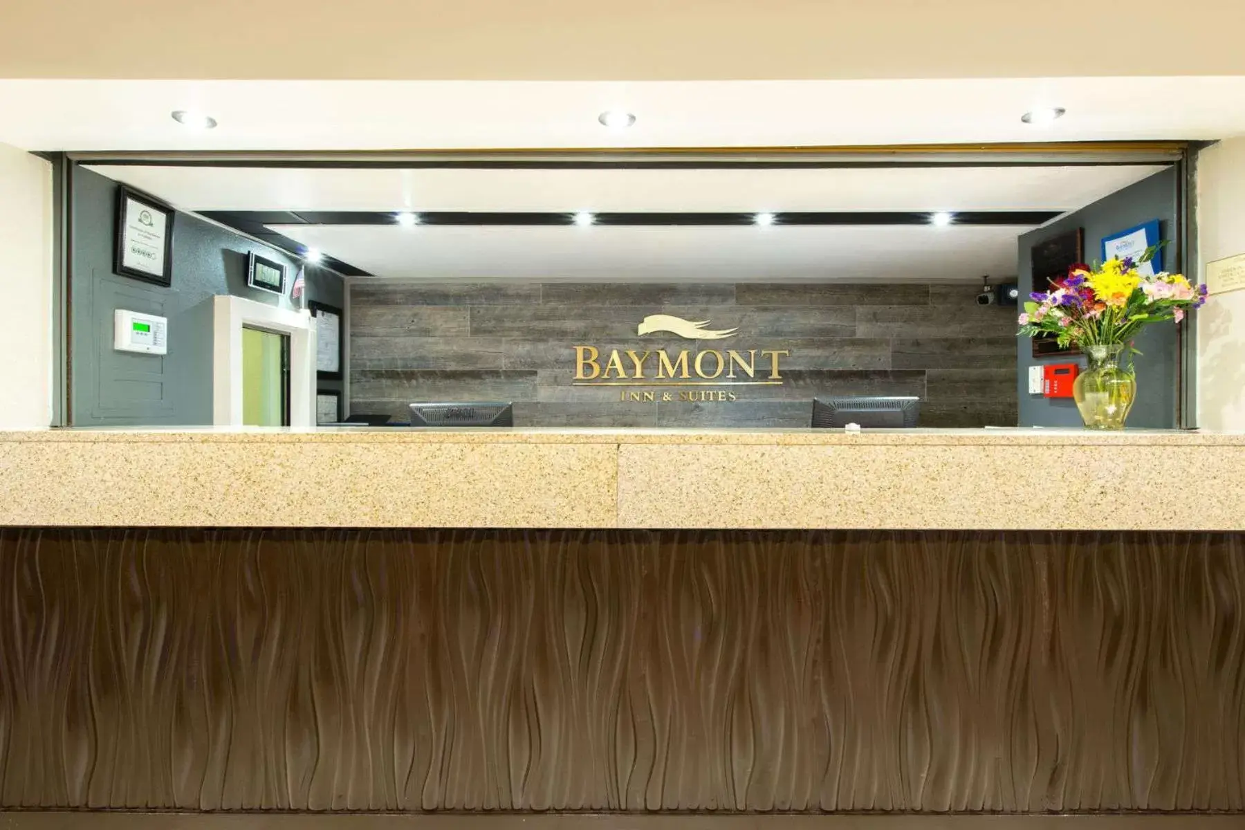 Lobby or reception in Baymont by Wyndham Louisville East Lobby or reception in Baymont by Wyndham Louisville East