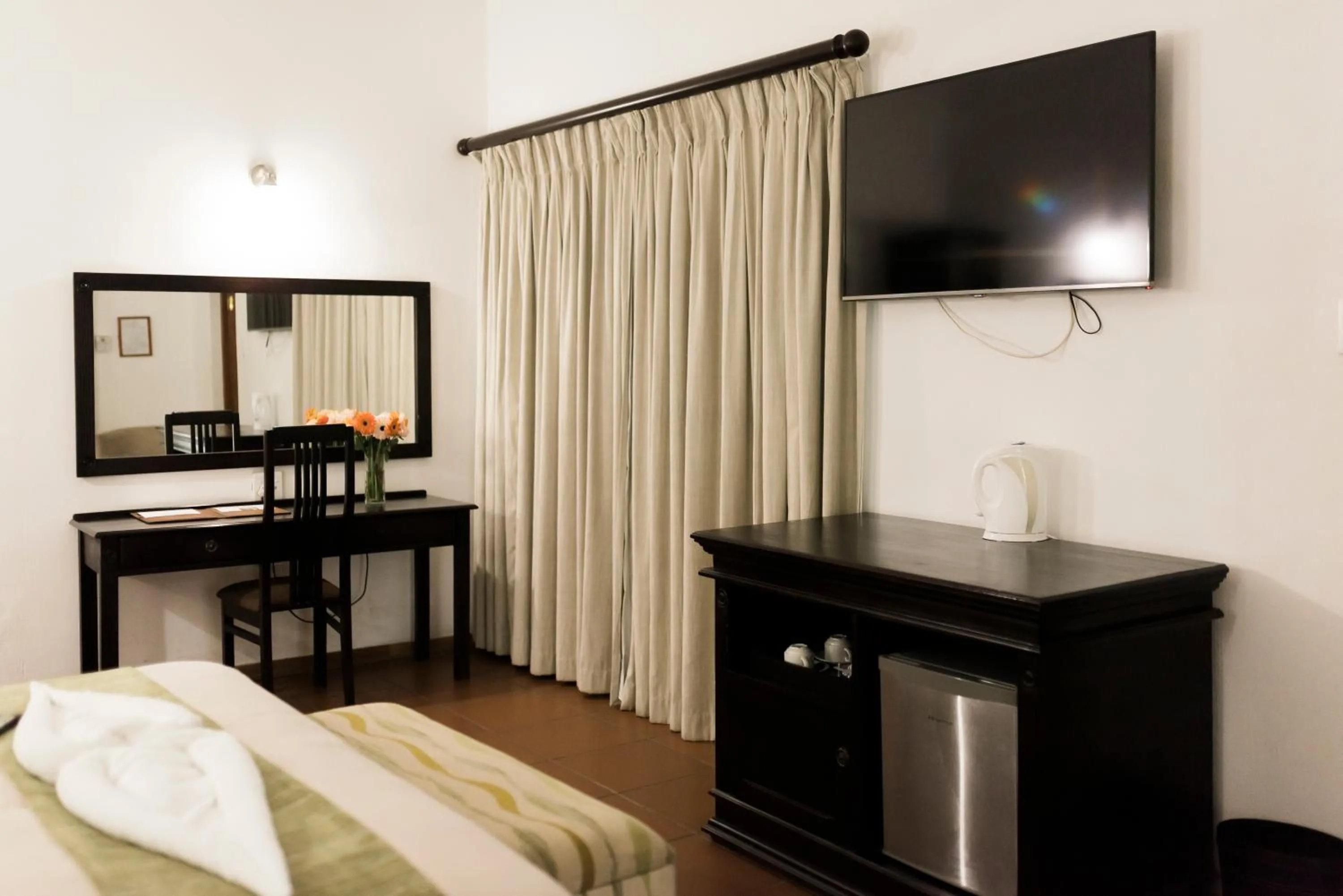 View (from property/room), Bed in Tzaneen Country Lodge