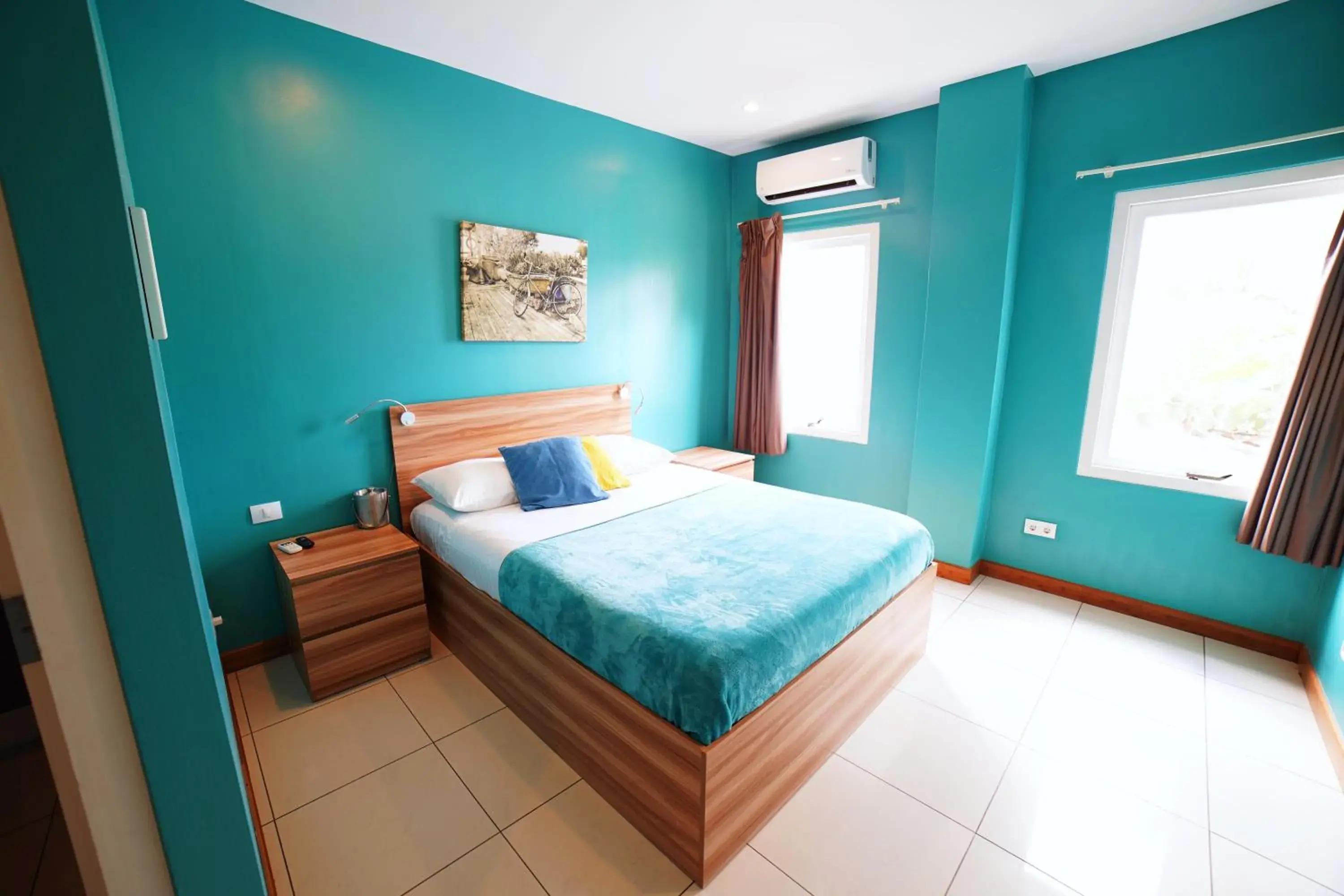 Bedroom, Bed in Bed & Bike Curacao