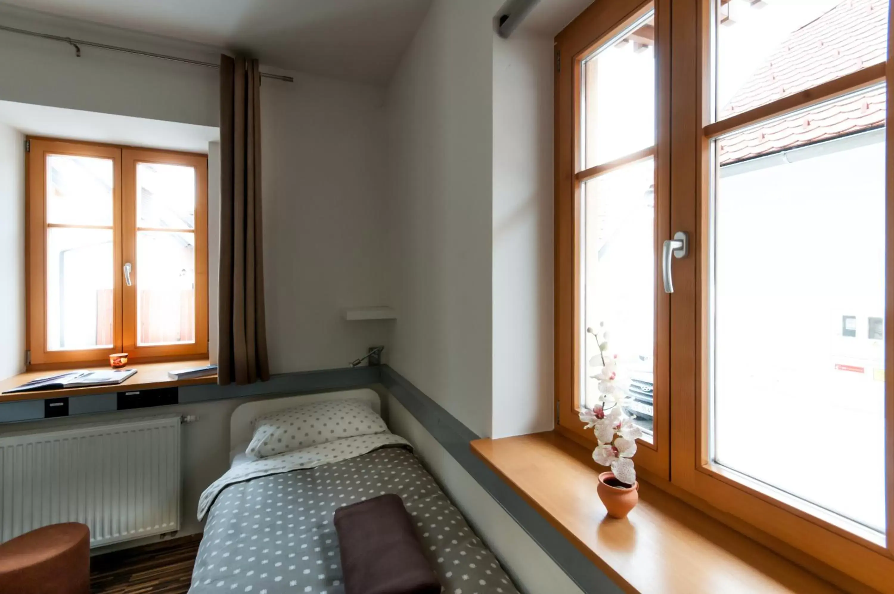 Bed in CUBE central rooms for 2 Bed in CUBE central rooms for 2