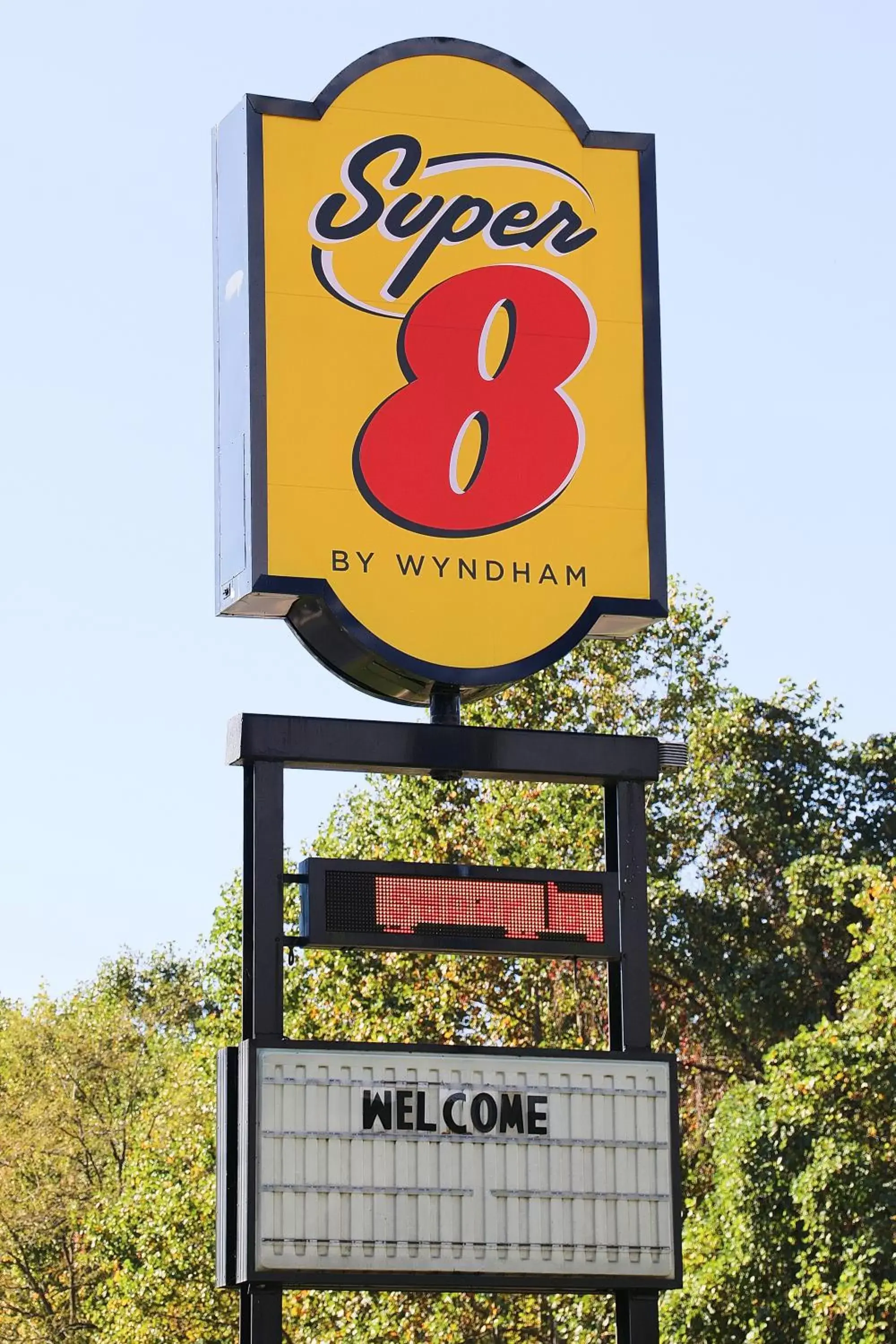 Property logo or sign, Property Logo/Sign in Super 8 by Wyndham Marion NC