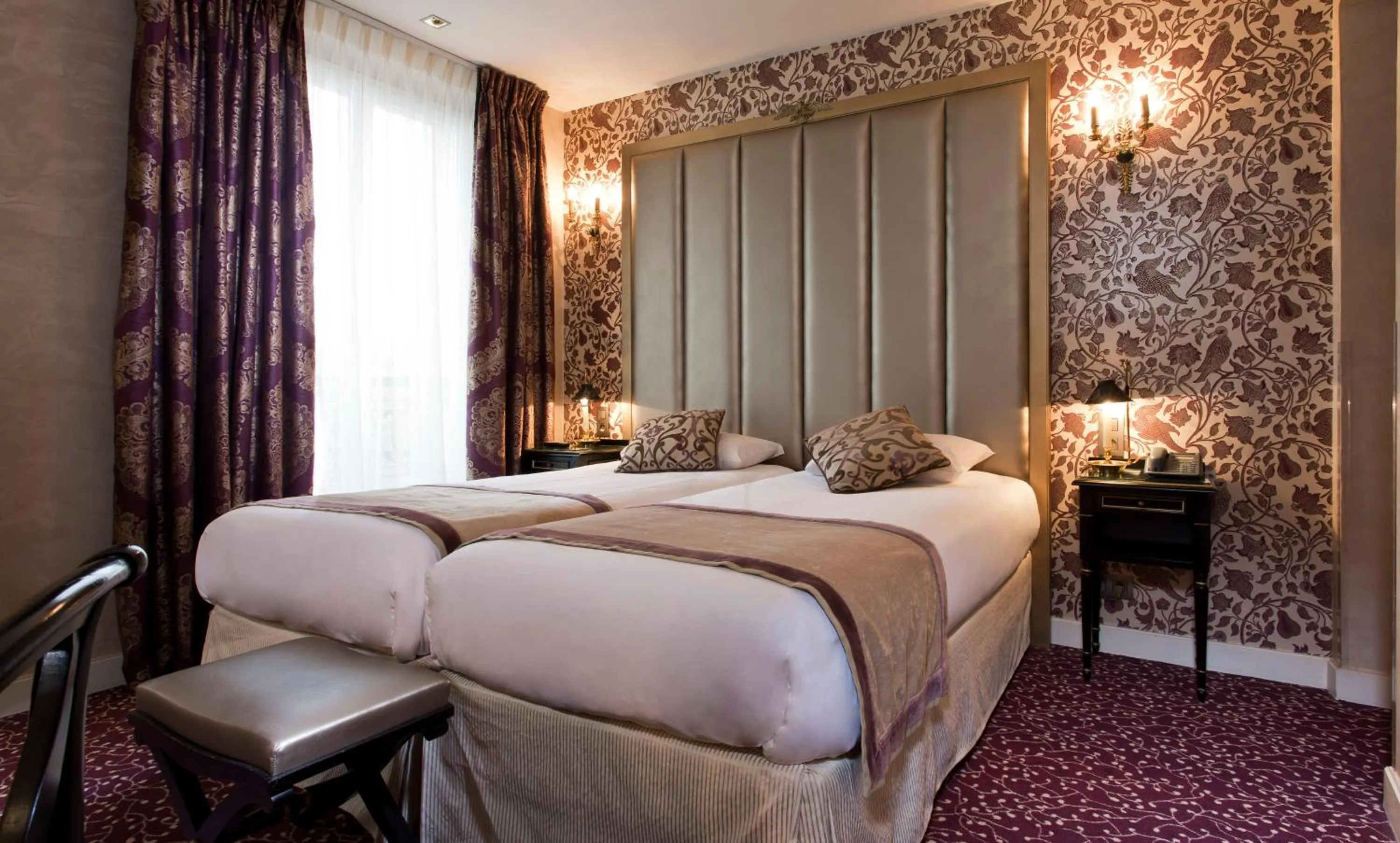 Bird's eye view, Bed in Hotel de L'Empereur by Malone