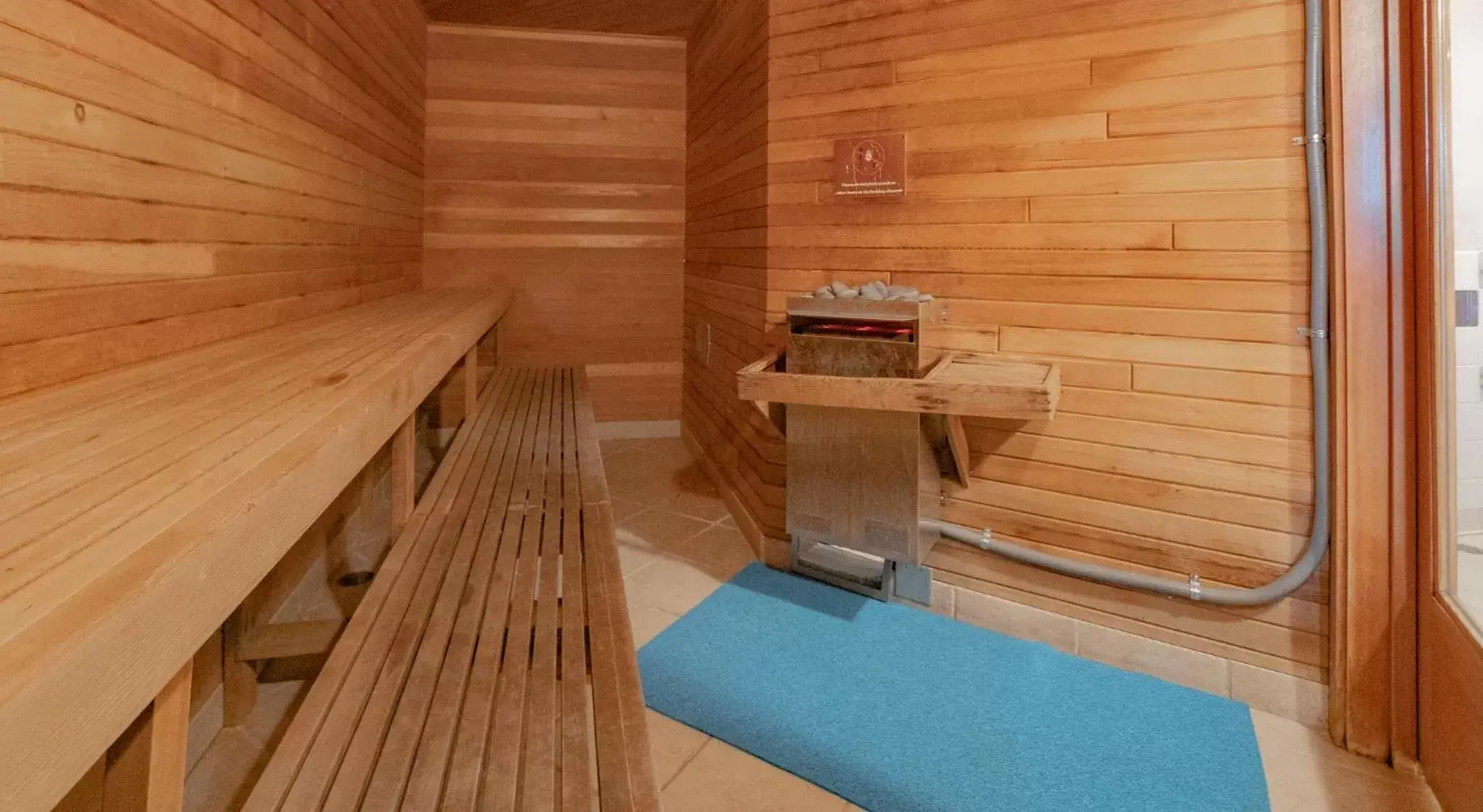 Sauna in Embarcadero Resort