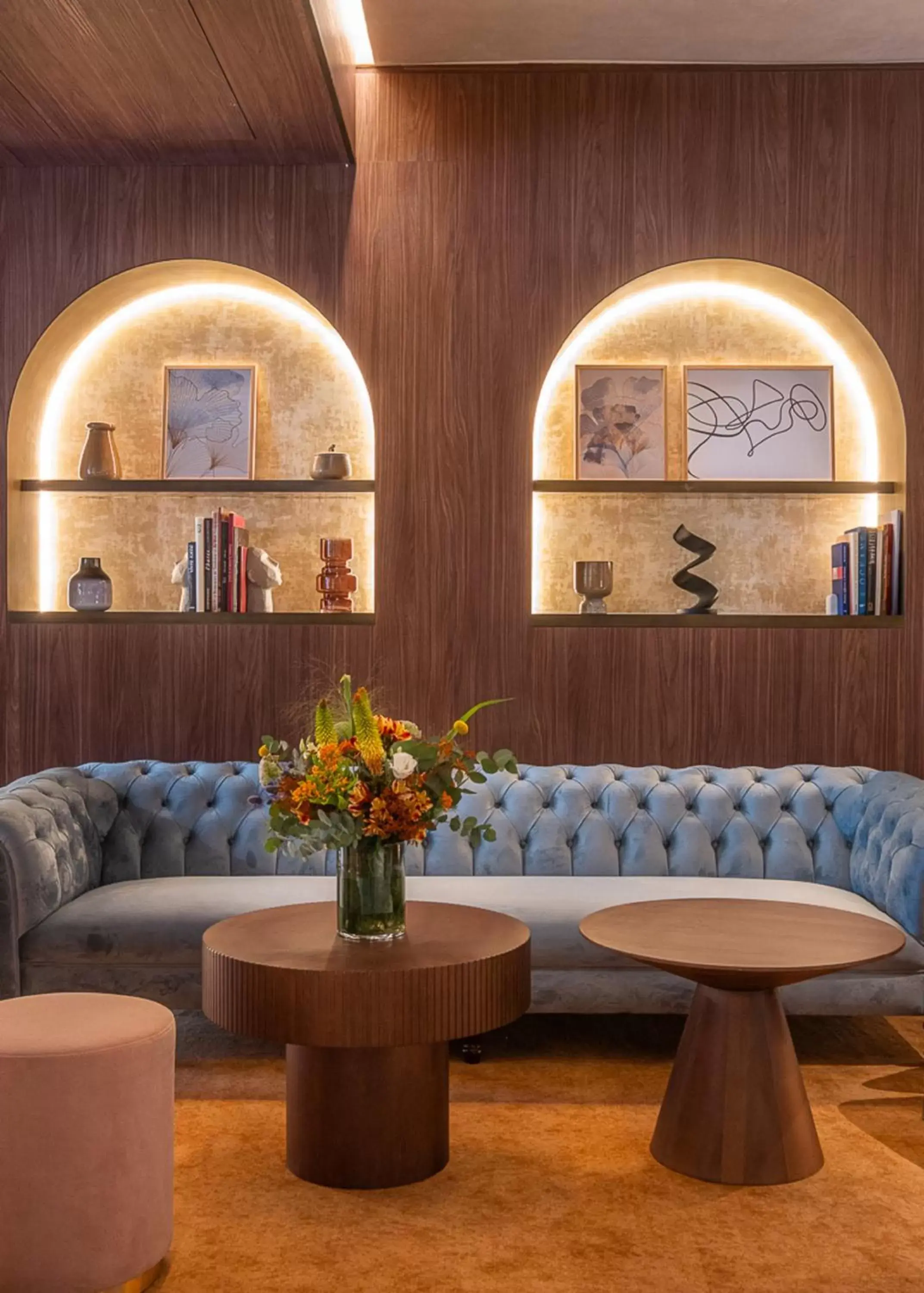 Lobby or reception in Hôtel Burdigala by Inwood Hotels