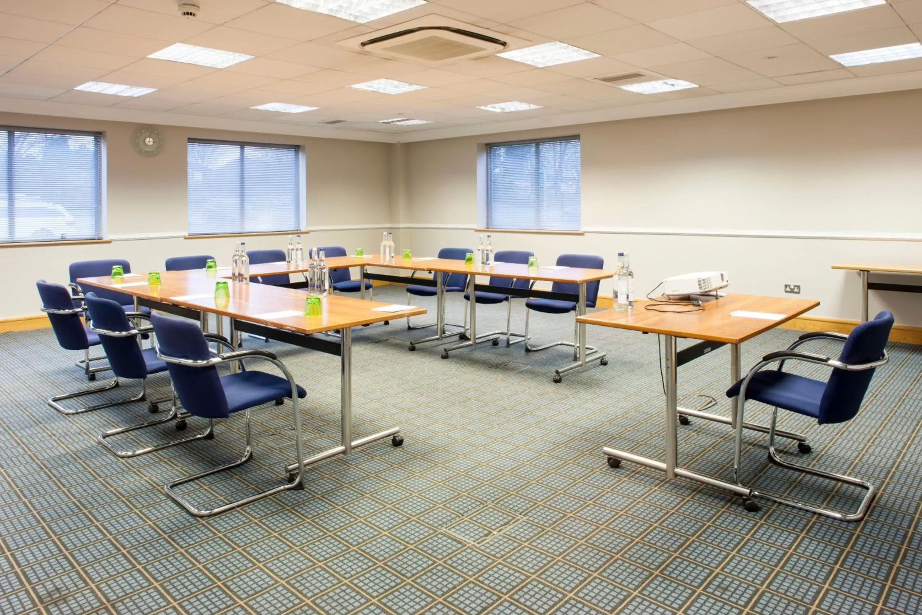 Meeting/conference room in Holiday Inn Birmingham M6, Jct7, an IHG Hotel