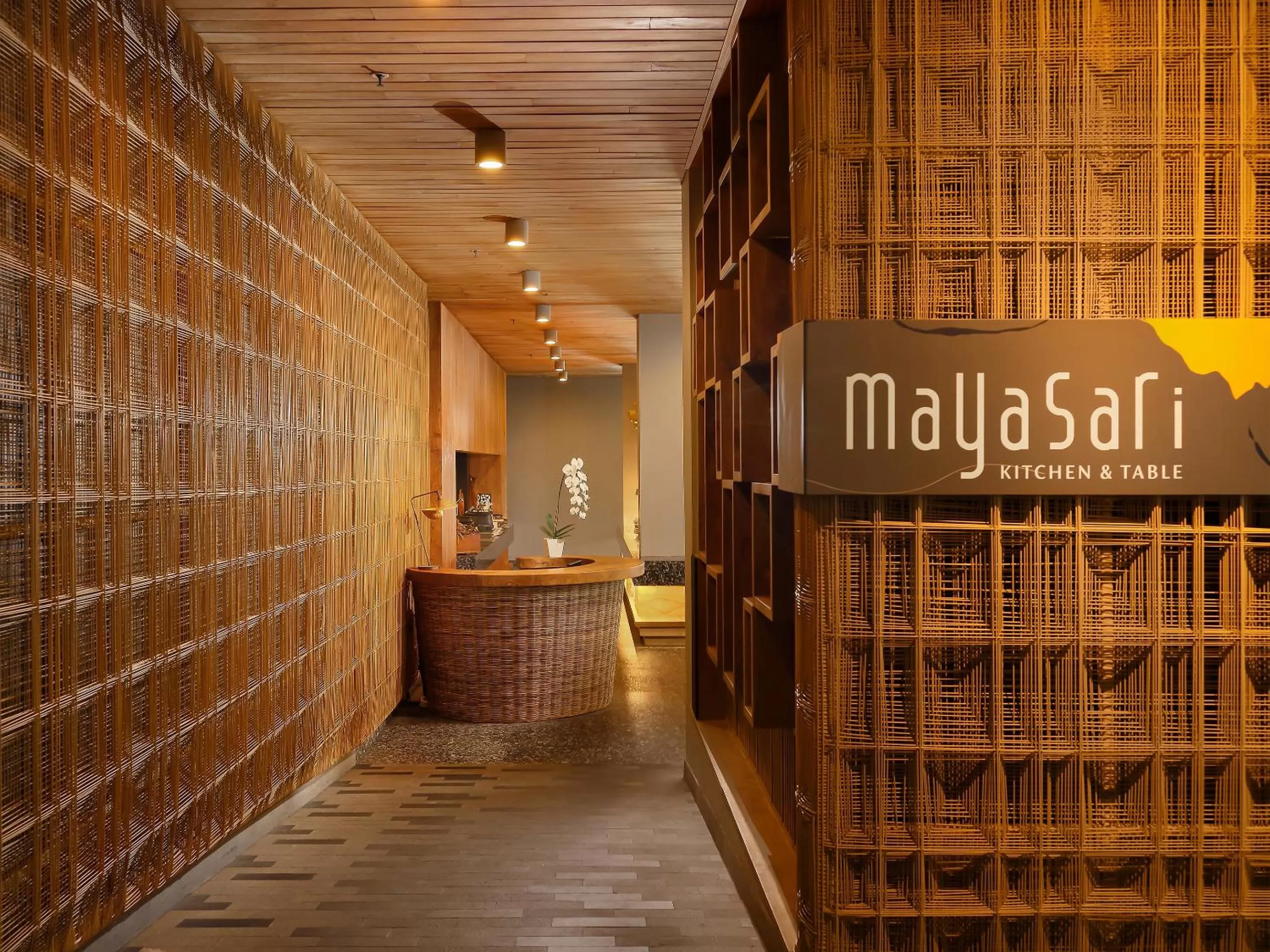 Restaurant/places to eat in Maya Sanur Resort & Spa