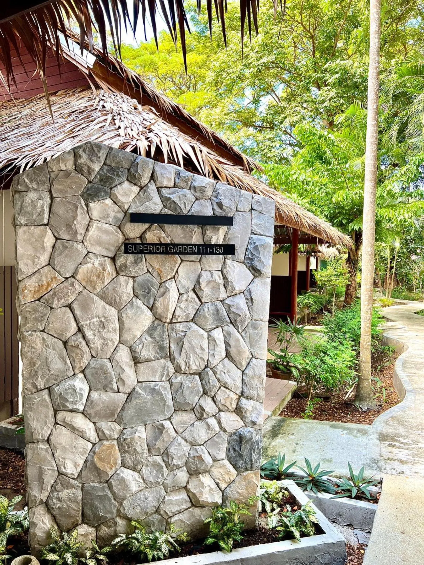 Logo/Certificate/Sign in Twin Bay Resort Koh Lanta