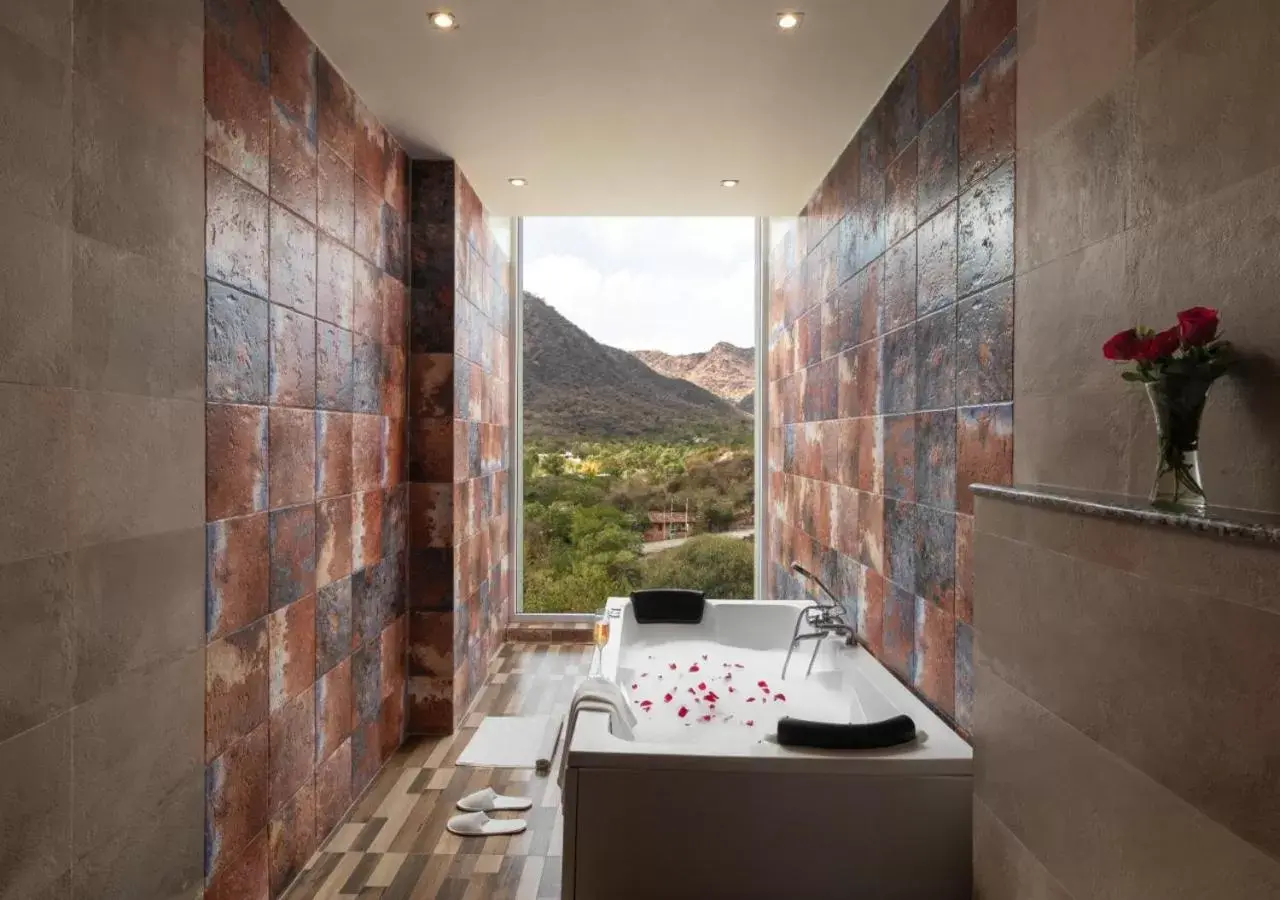 Bathroom in juSTa Sajjangarh Resort & Spa