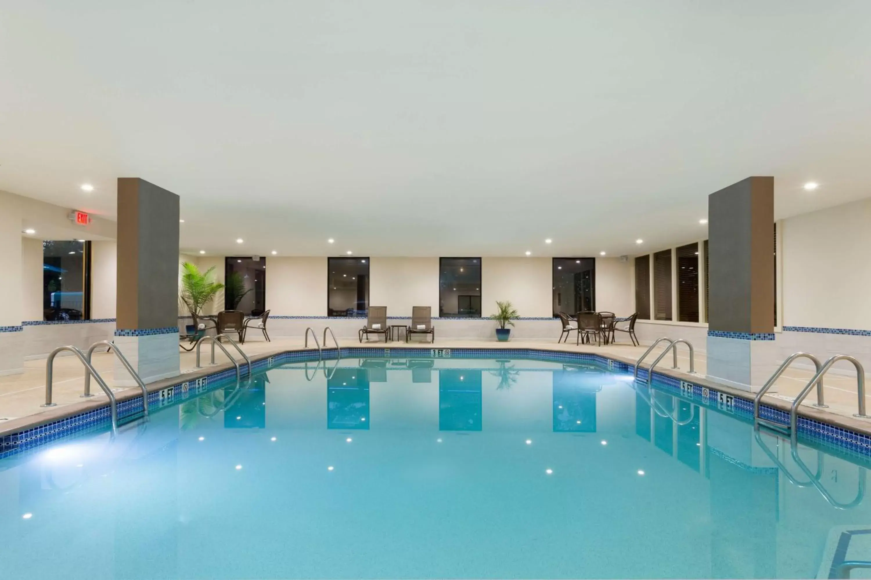 Pool view, Swimming Pool in Hampton Inn Norcross