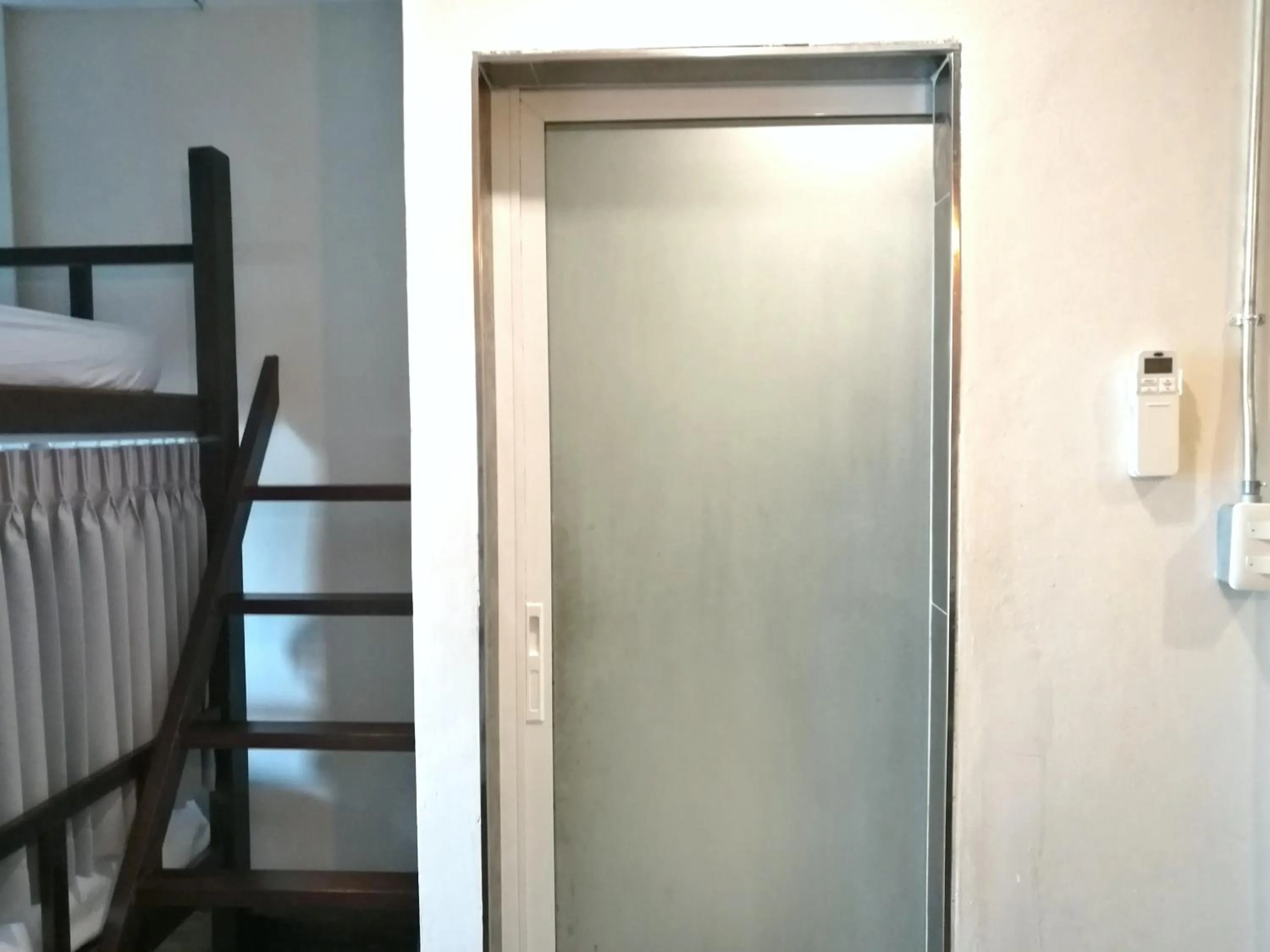 Bathroom, Bunk Bed in Phob phan Hostel