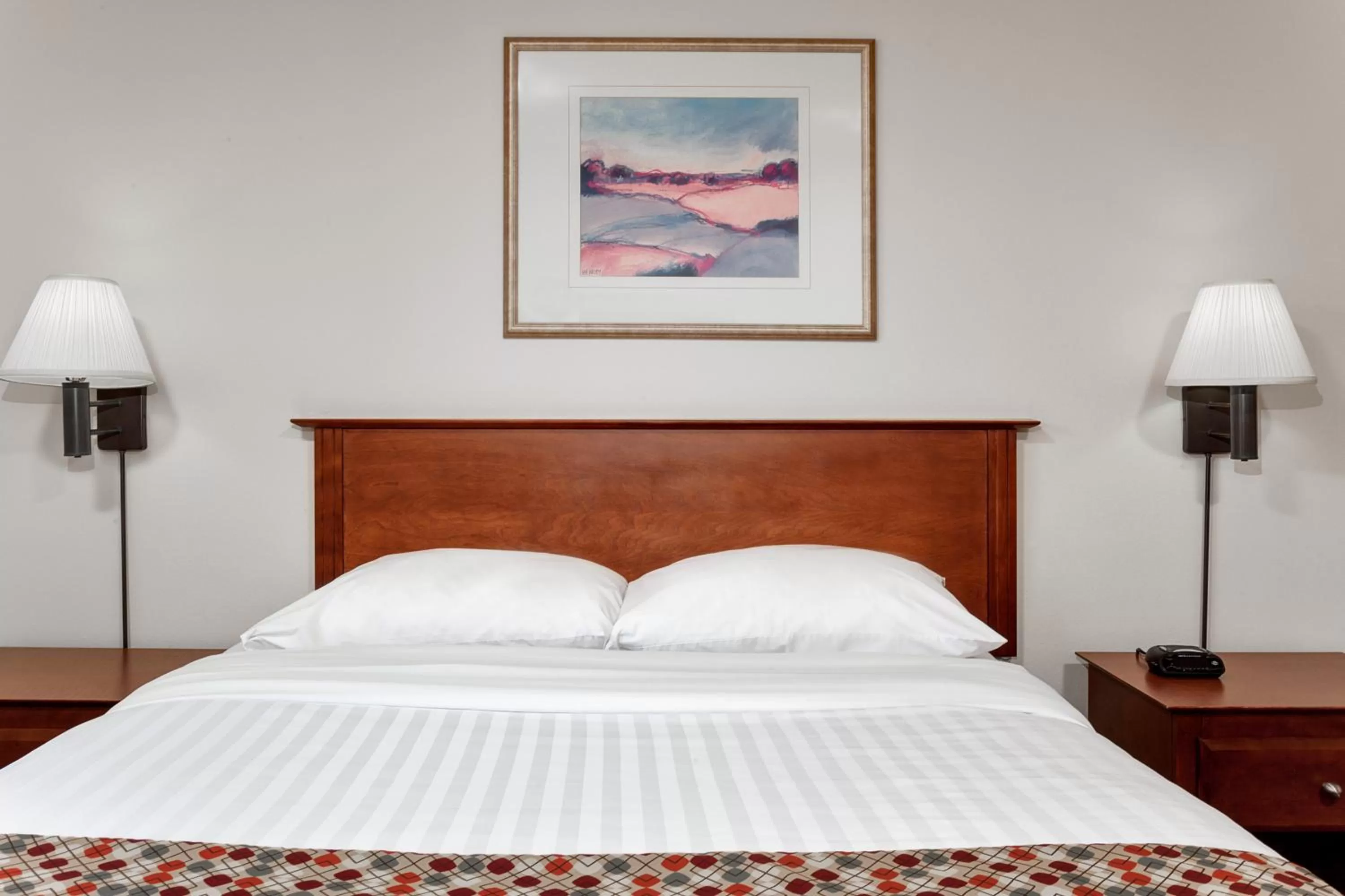 Photo of the whole room, Bed in Super 8 by Wyndham Caraquet