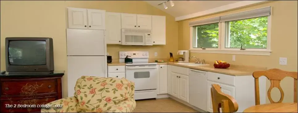 Kitchen or kitchenette, Kitchen/Kitchenette in Anchorage by the Sea