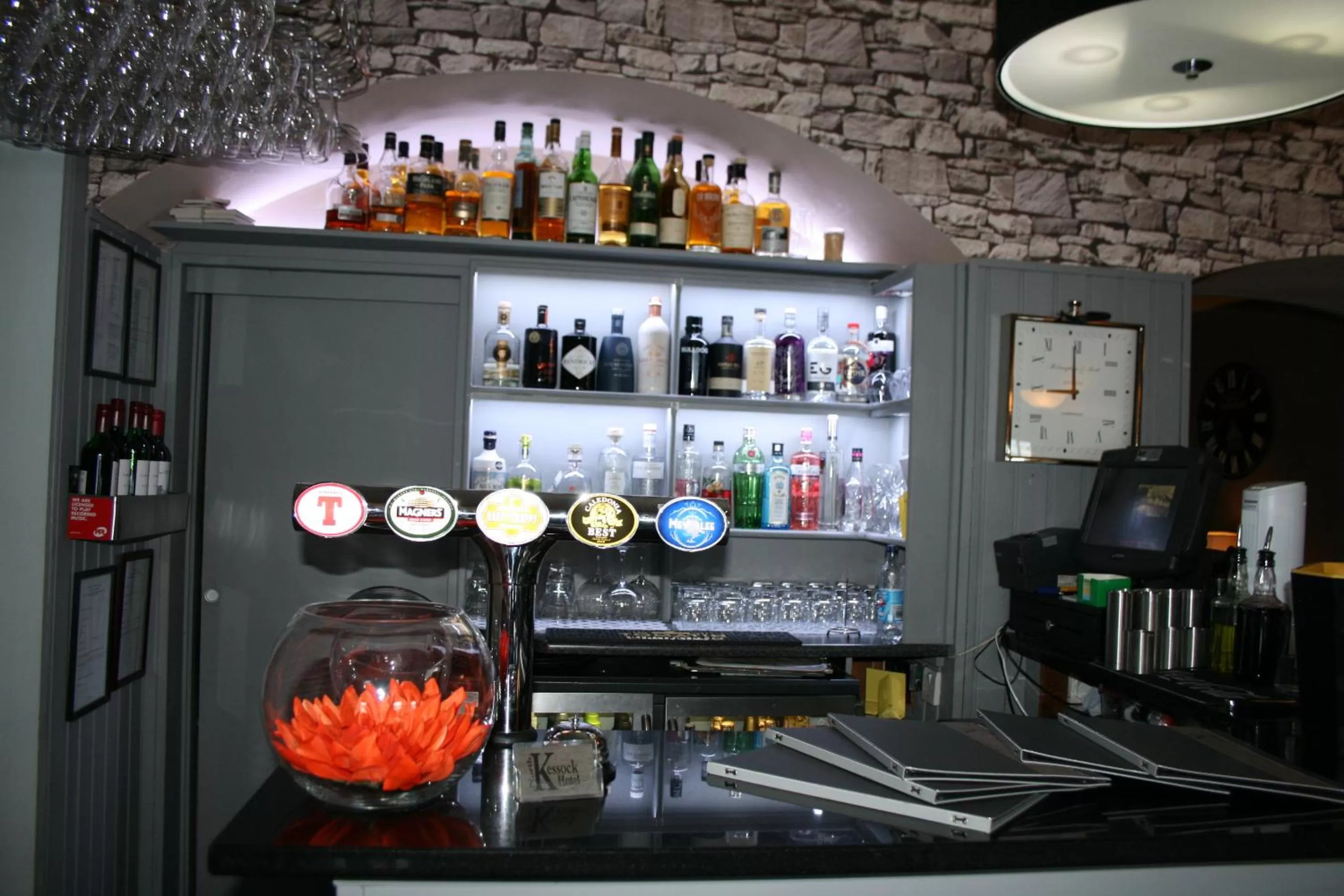Lounge or bar in North Kessock Hotel