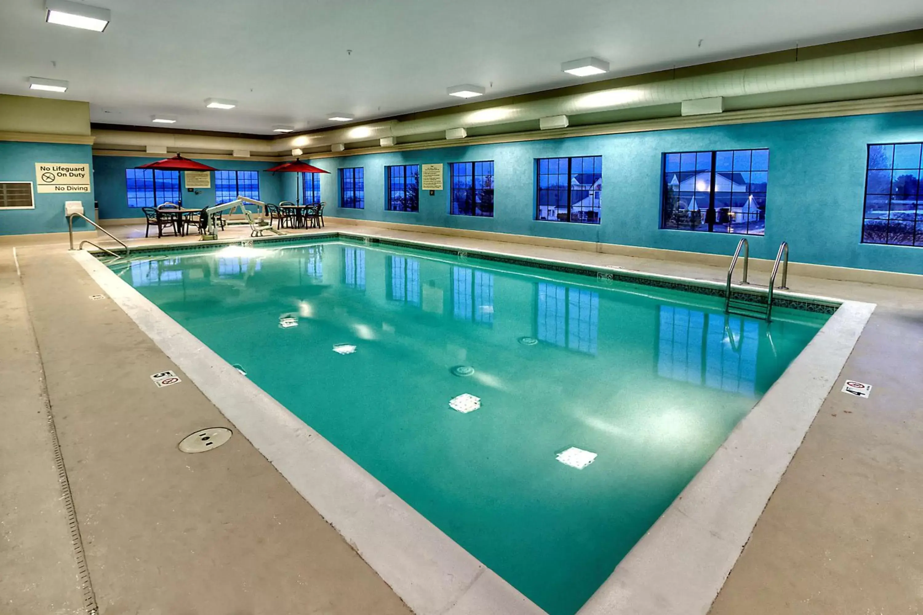 Pool view, Swimming Pool in Hampton Inn & Suites Petoskey