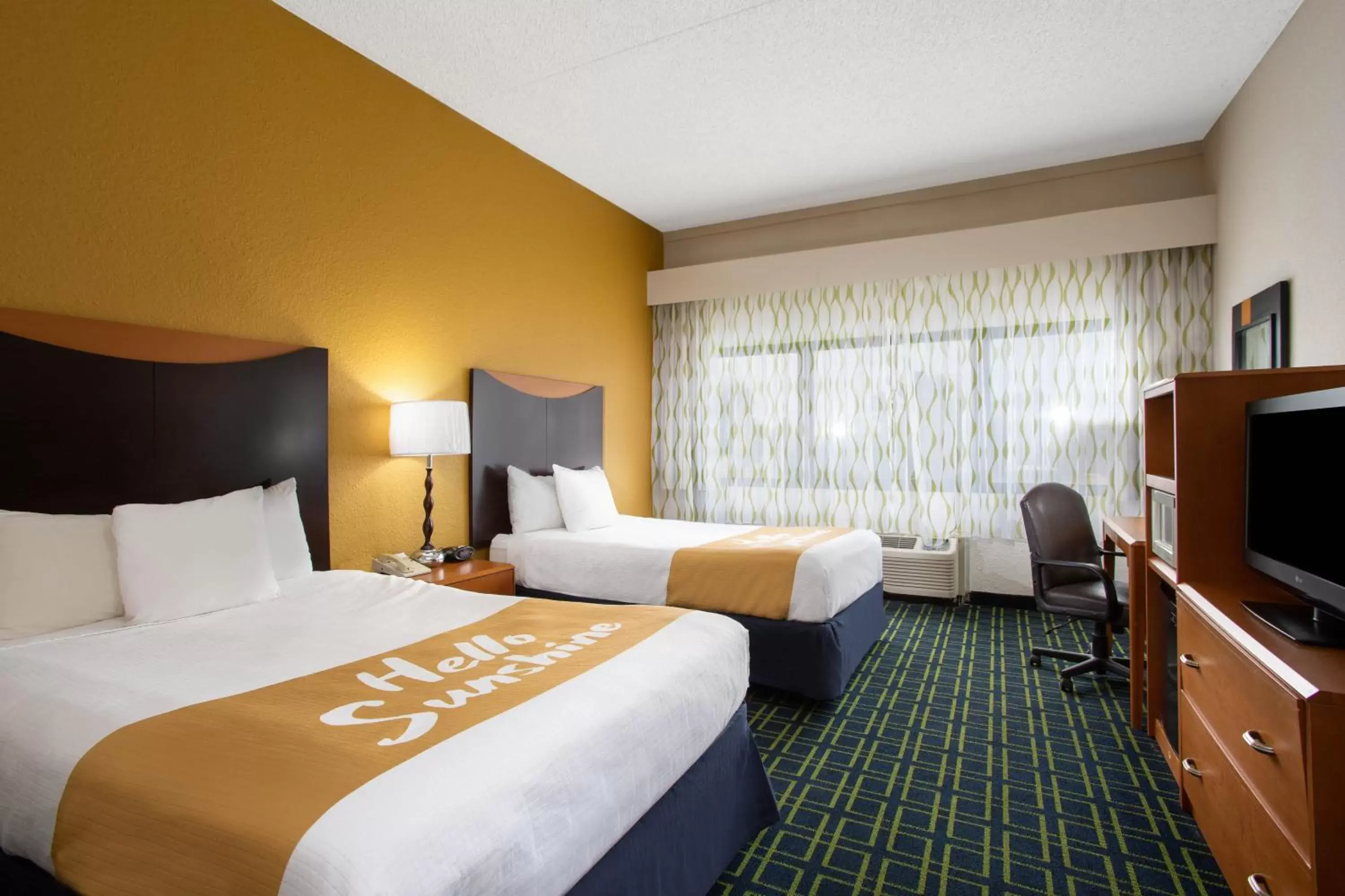 Bed in Days Inn by Wyndham Absecon Atlantic City Area