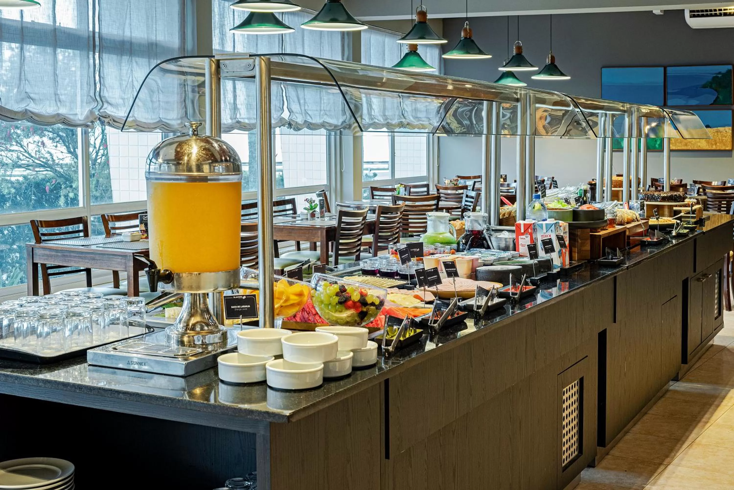 Restaurant/places to eat in Slaviero Baia Norte Florianópolis