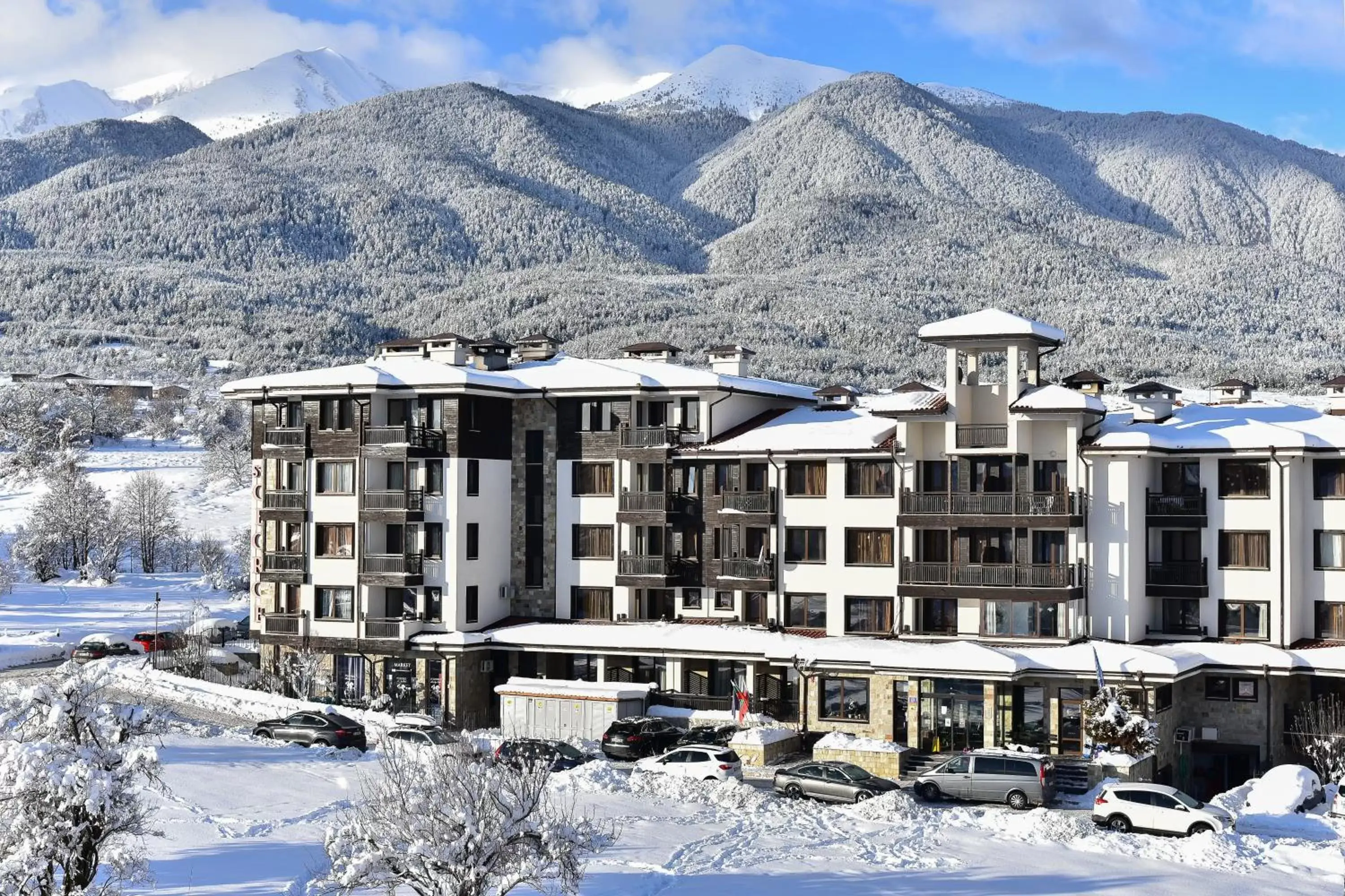 Property building, Winter in St George Ski & Holiday