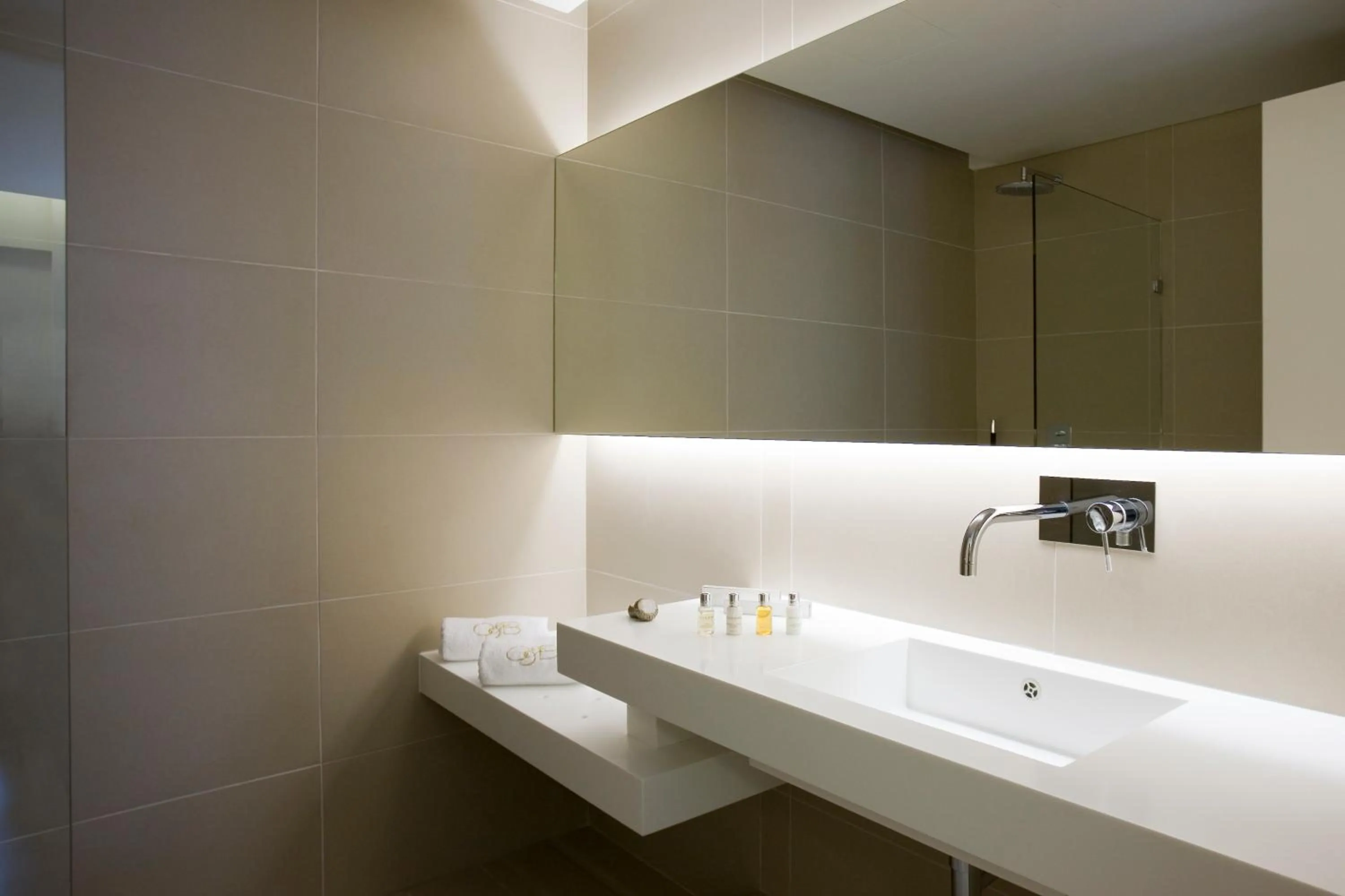 Bathroom in O&B Athens Boutique Hotel