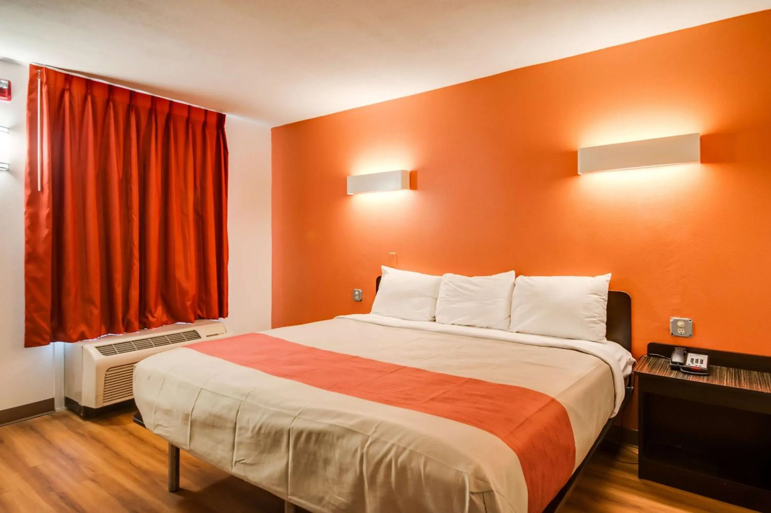 Photo of the whole room, Bed in Motel 6-Jennings, LA Photo of the whole room, Bed in Motel 6-Jennings, LA