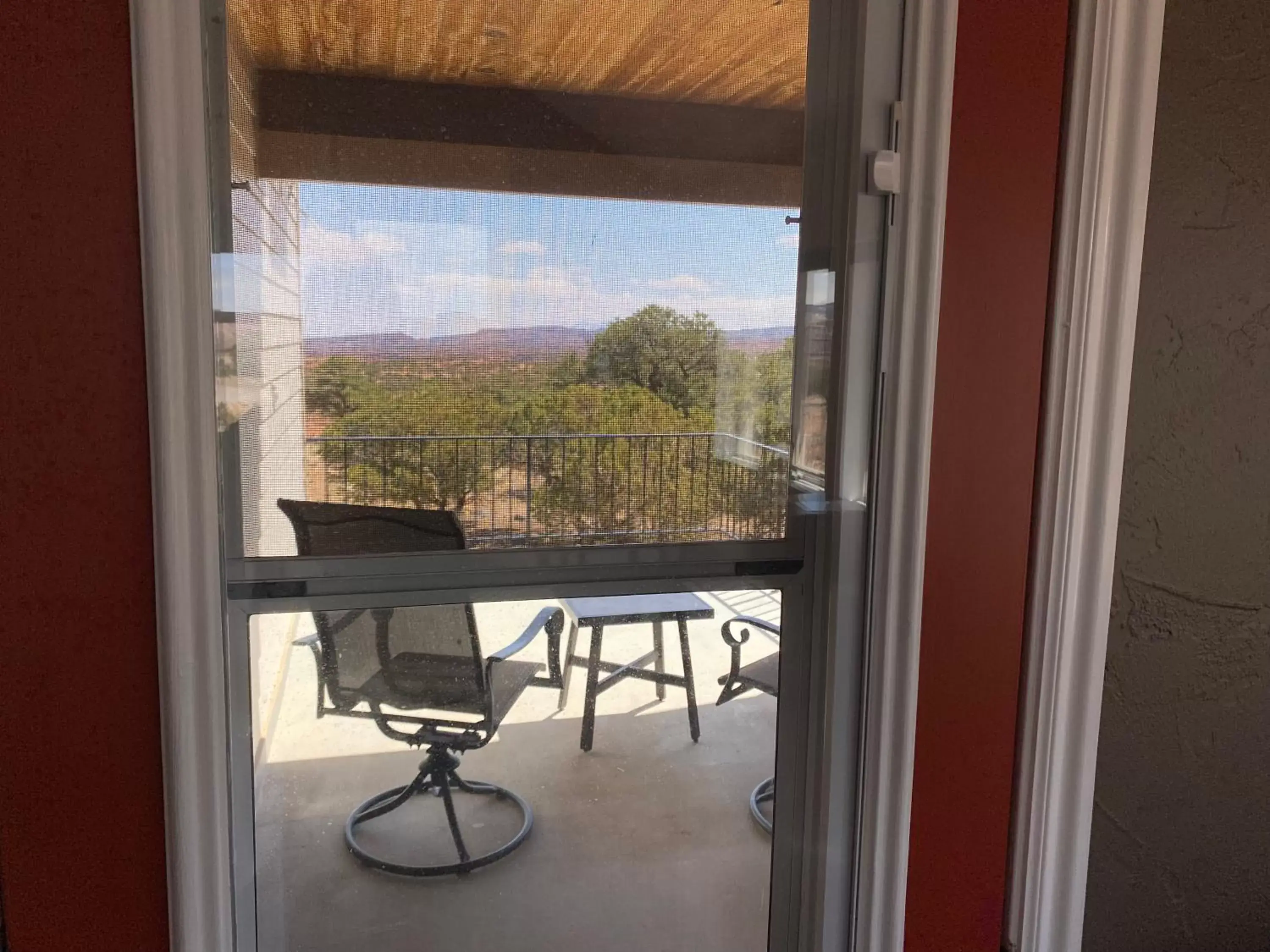 Balcony/Terrace in SkyRidge Inn