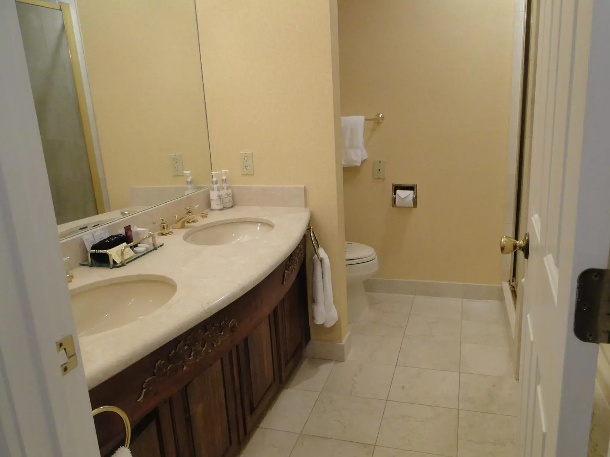 Toilet, Bathroom in Phoenix Inn Resort