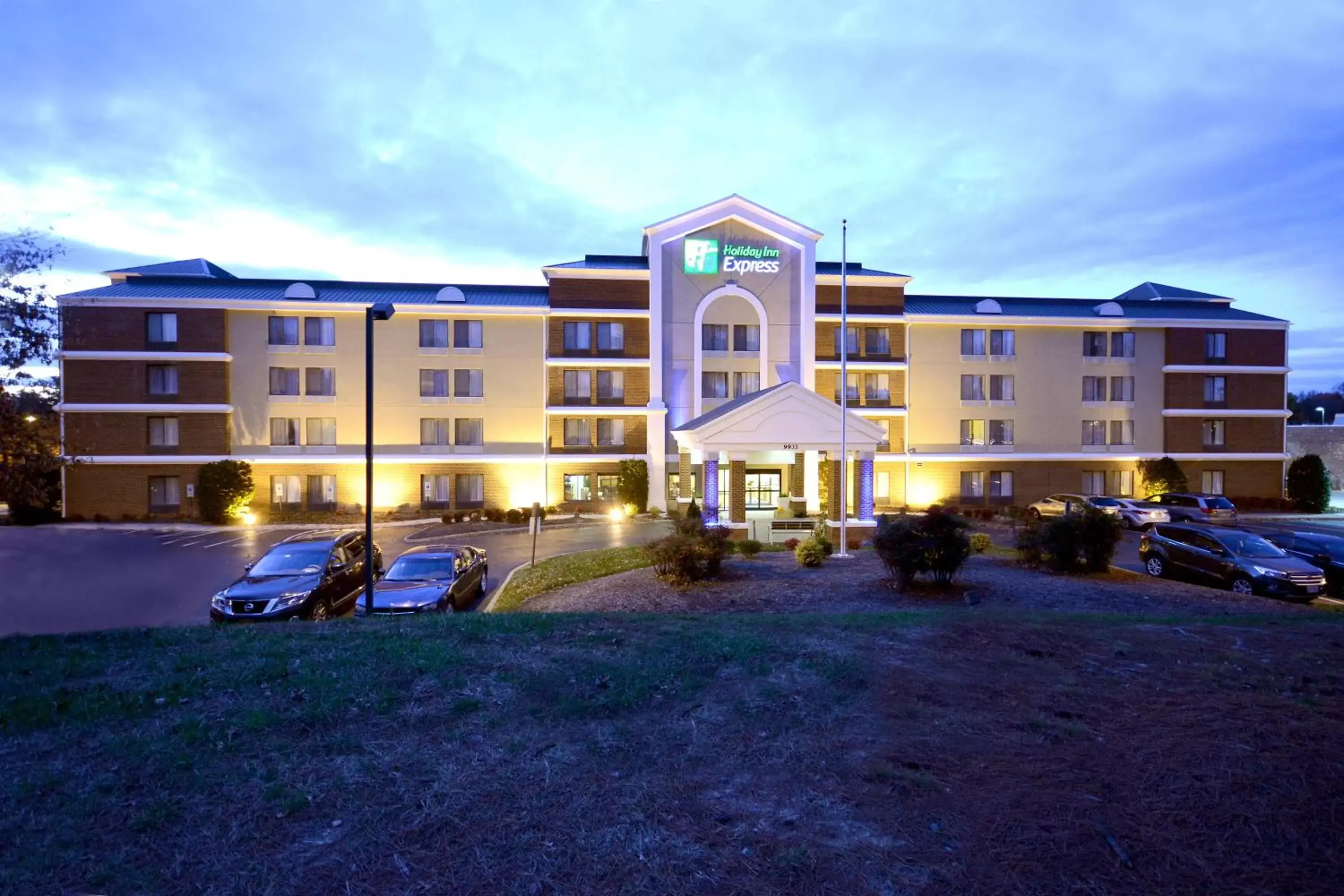 Property Building in Holiday Inn Express Richmond I-64 Short Pump Area, an IHG Hotel