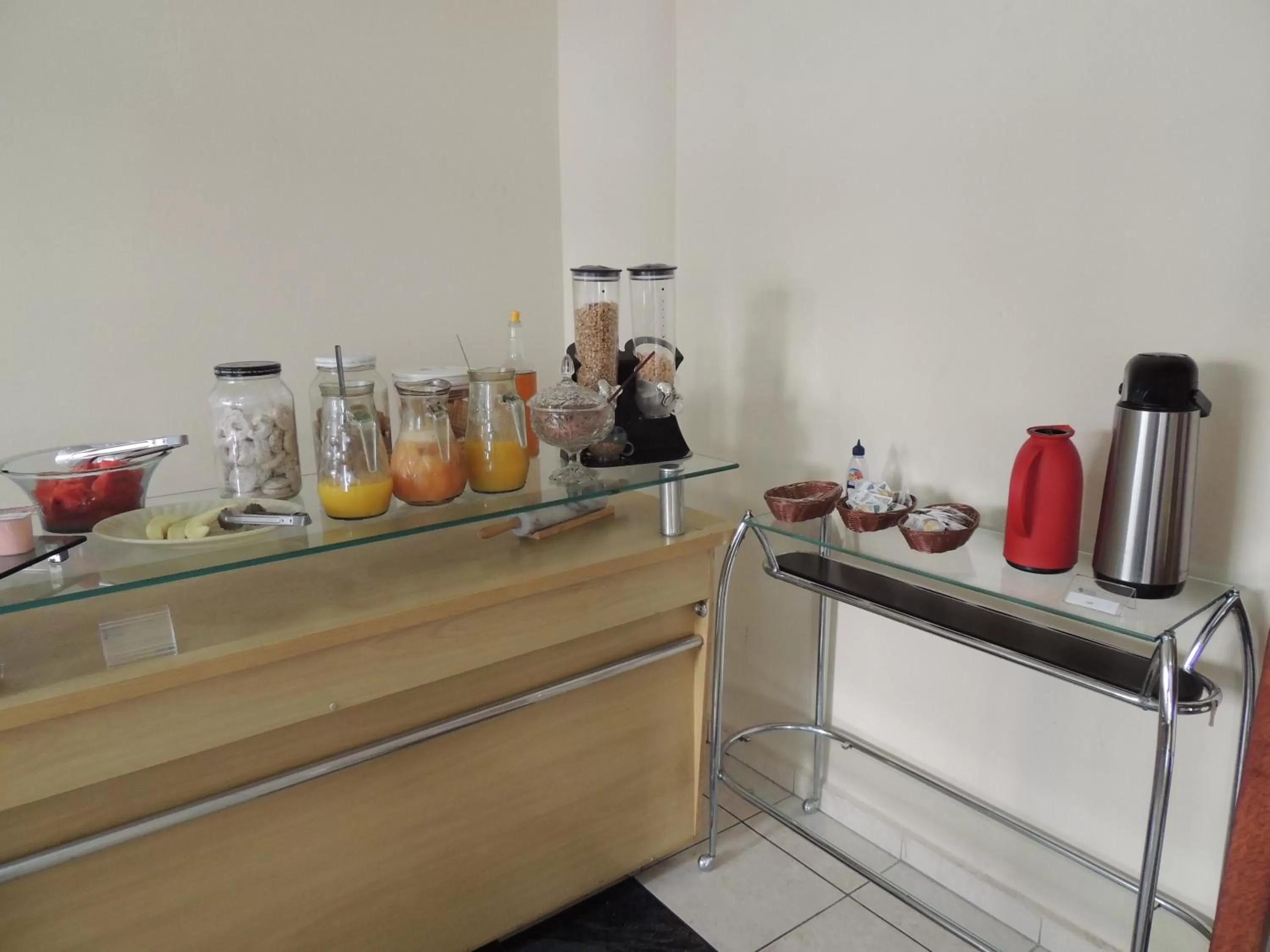 Breakfast in Hotel Cruz Divinópolis - By UP Hotel