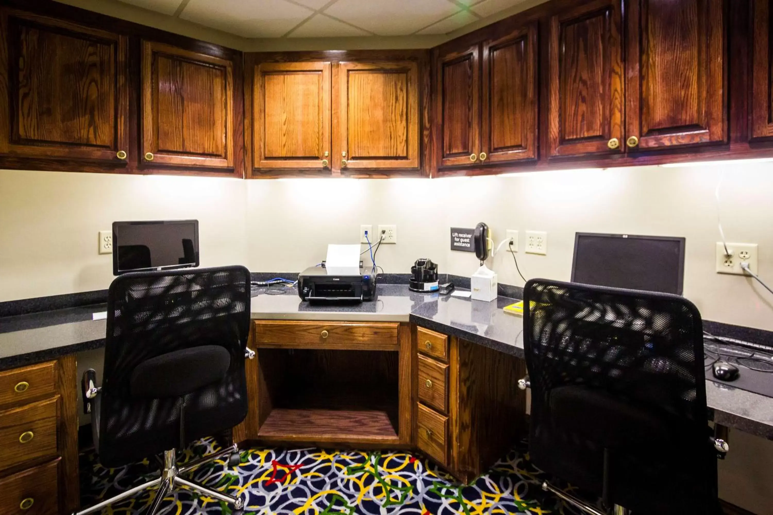 Business facilities, Kitchen/Kitchenette in Hampton Inn & Suites Natchez