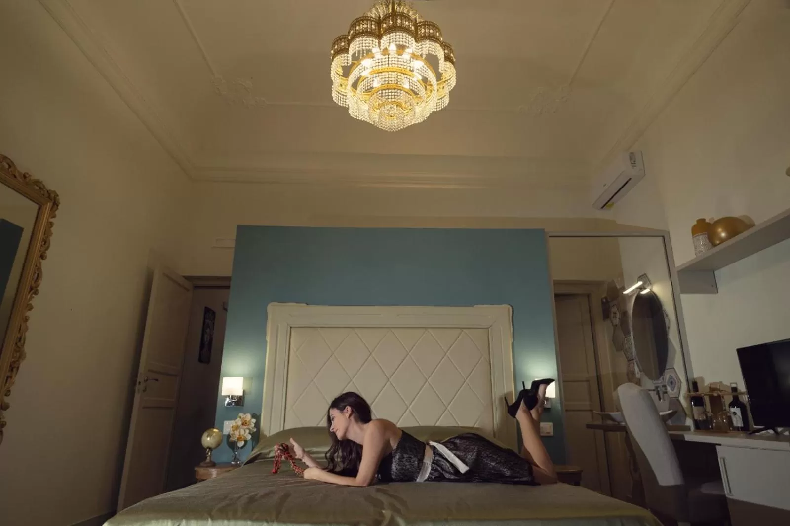 Bed in Kèramos Luxury Rooms