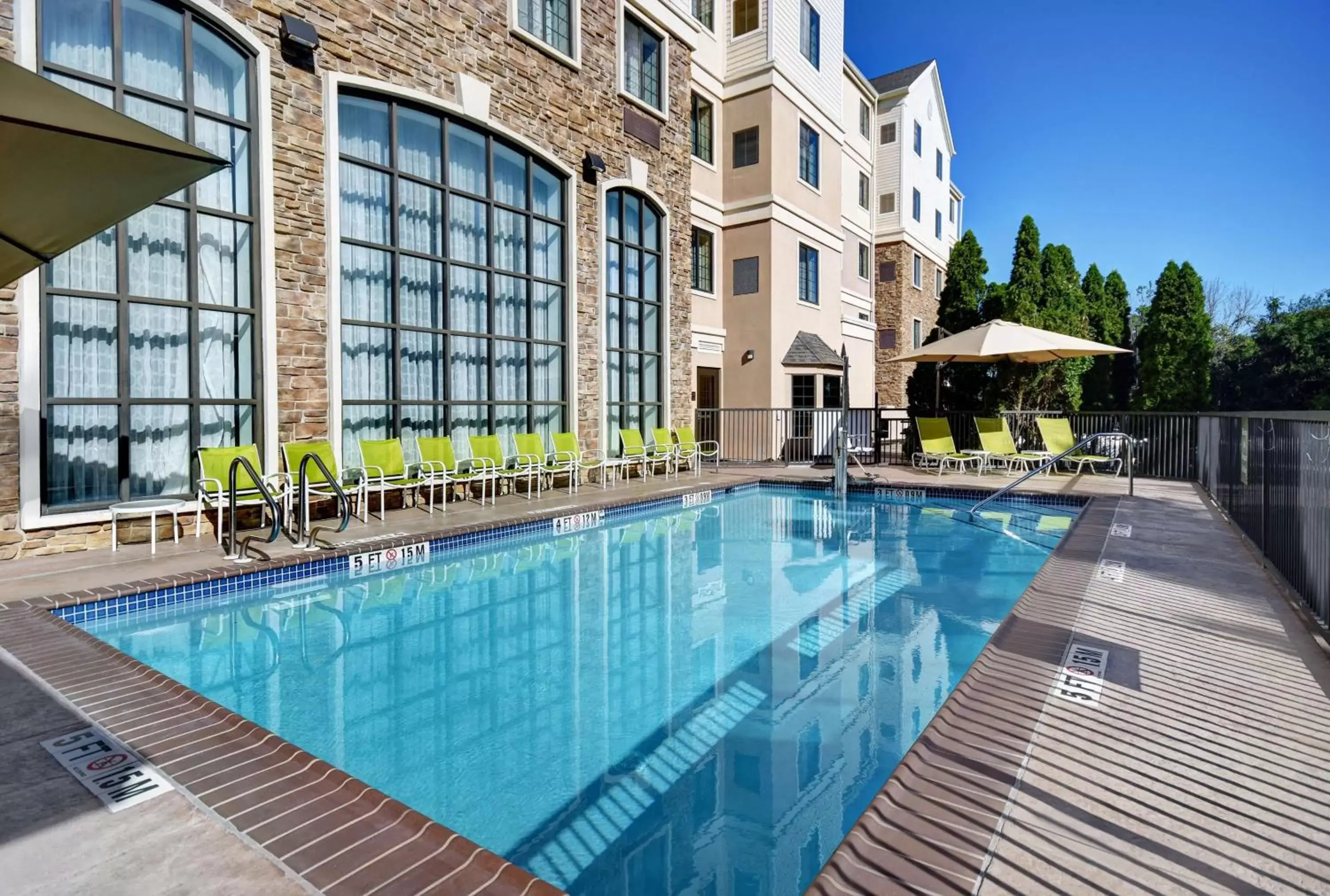 Pool view, Swimming Pool in Homewood Suites by Hilton Eatontown