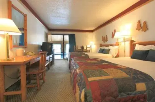 Photo of the whole room in Americas Best Value Inn - Duluth Spirit Mountain Inn