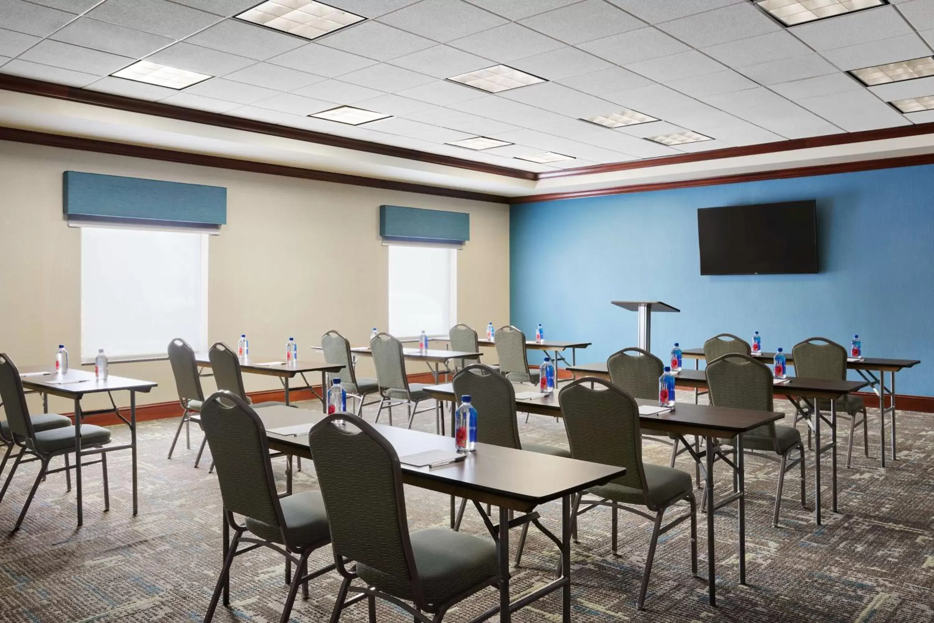 Meeting/conference room, Restaurant/Places to Eat in Hampton Inn Indianapolis Northwest - Park 100