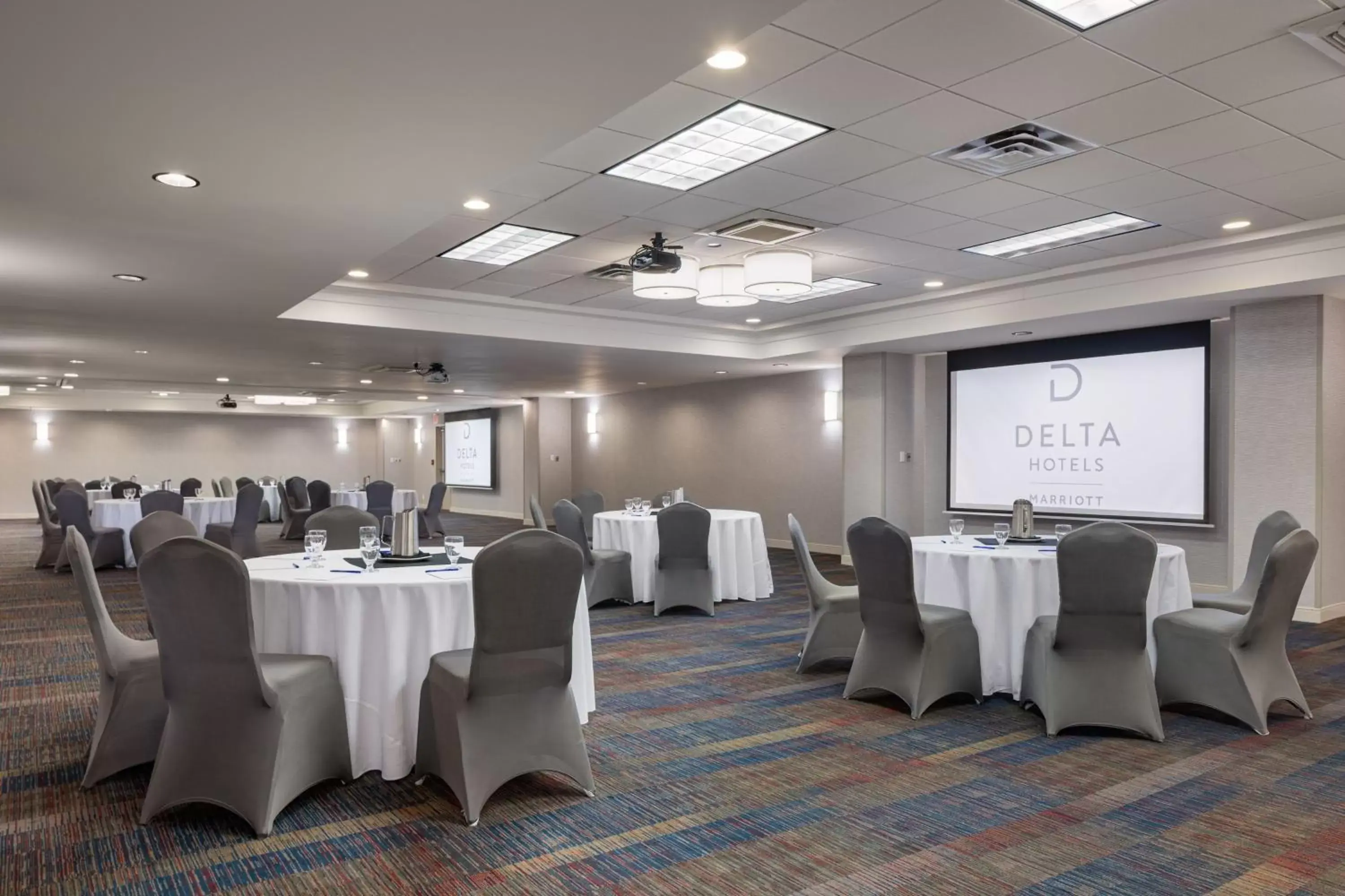 Meeting/conference room in Delta Hotels by Marriott Calgary South